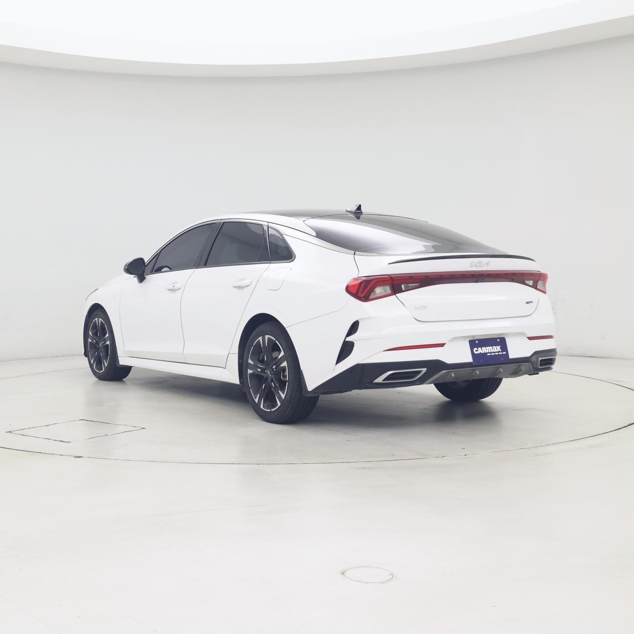 Thumbnail: 2023 Kia K5 - 2