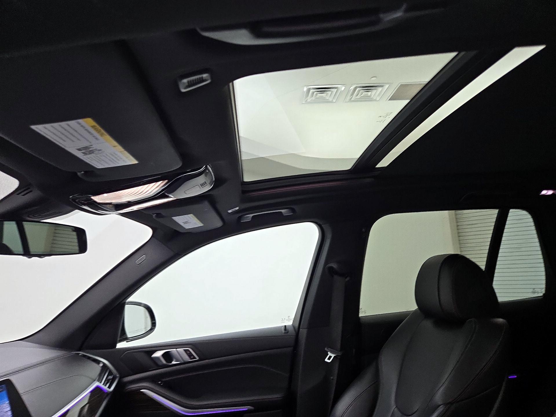 Thumbnail: 2021 BMW X5 - 20