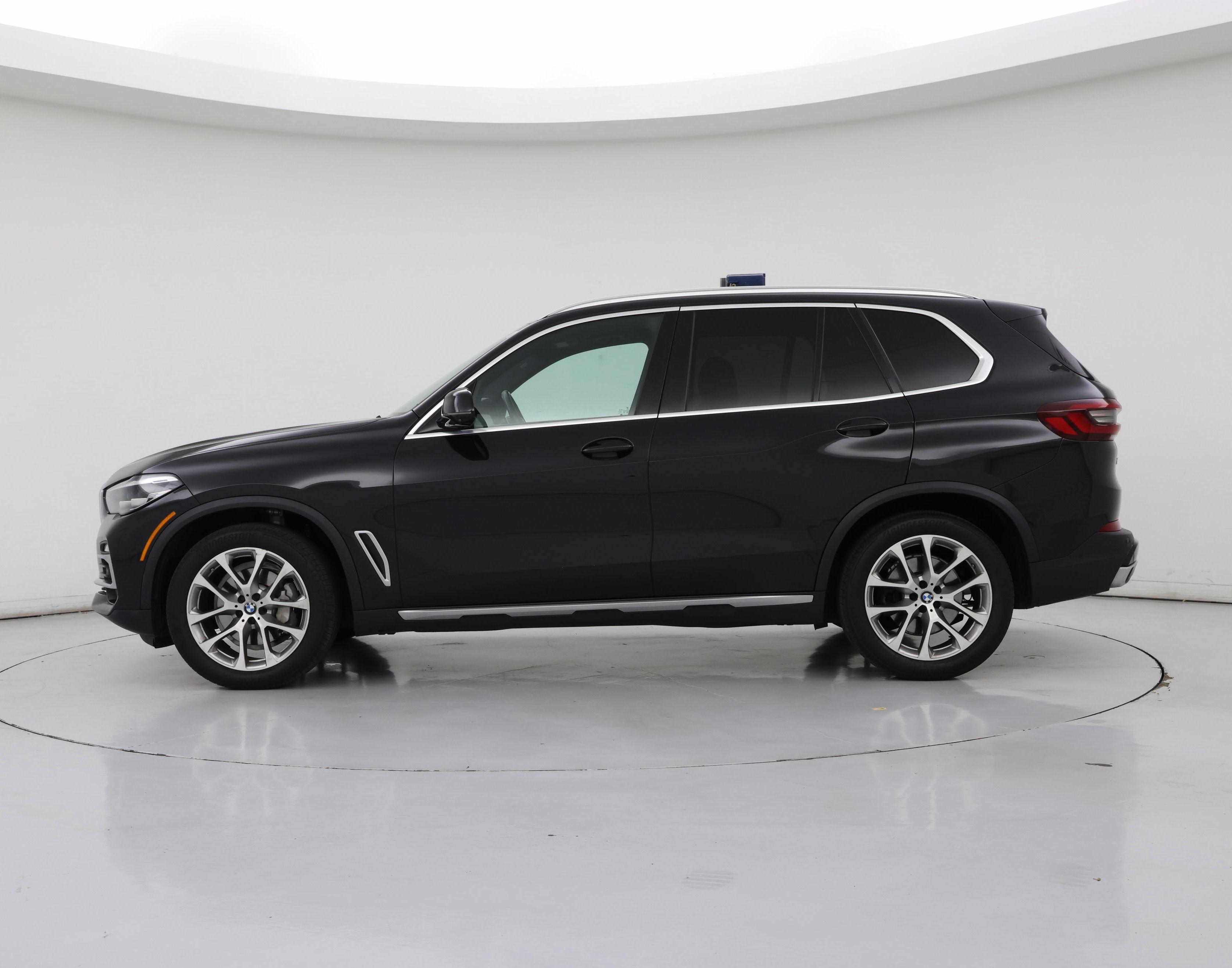 Thumbnail: 2021 BMW X5 - 3