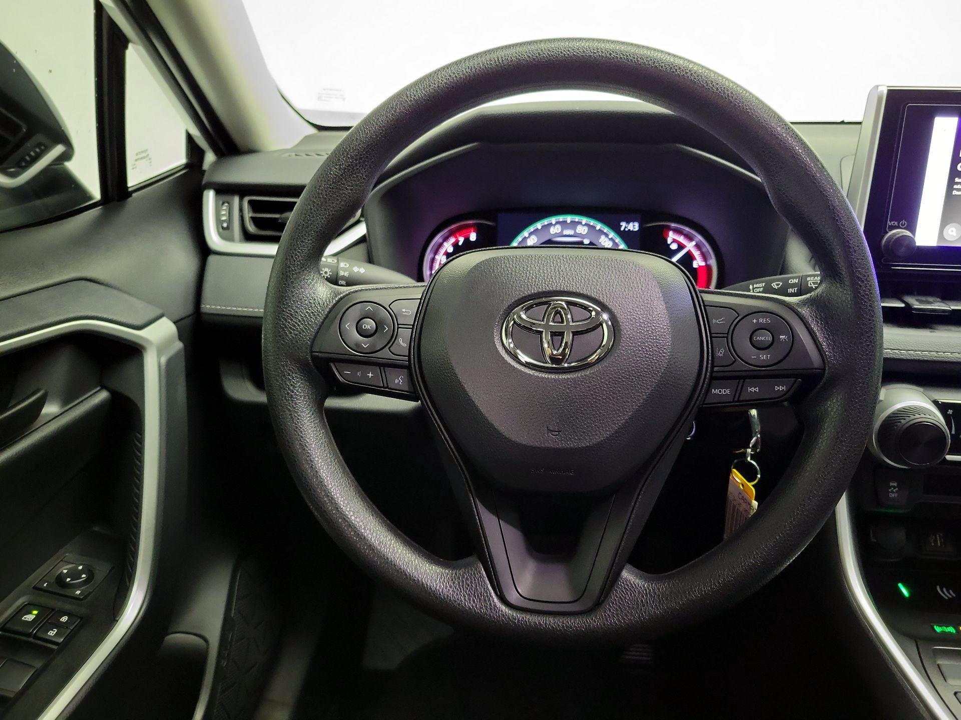 Thumbnail: 2025 Toyota RAV4 - 10