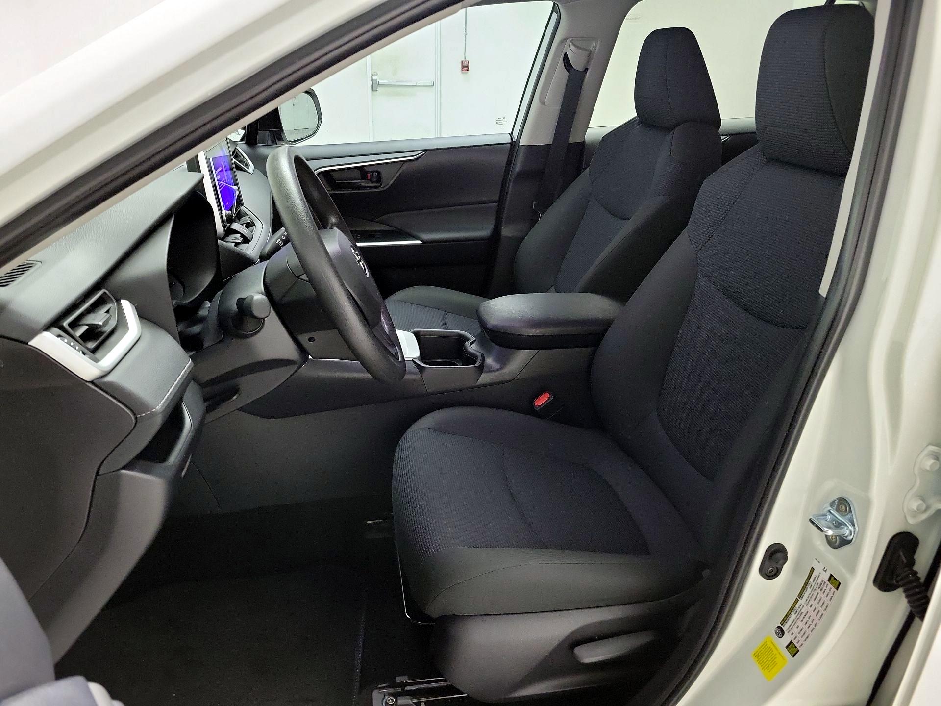 Thumbnail: 2025 Toyota RAV4 - 11