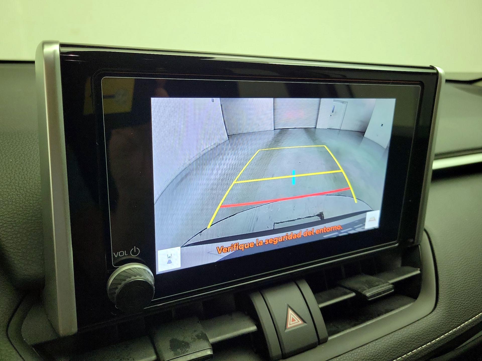 Thumbnail: 2025 Toyota RAV4 - 15