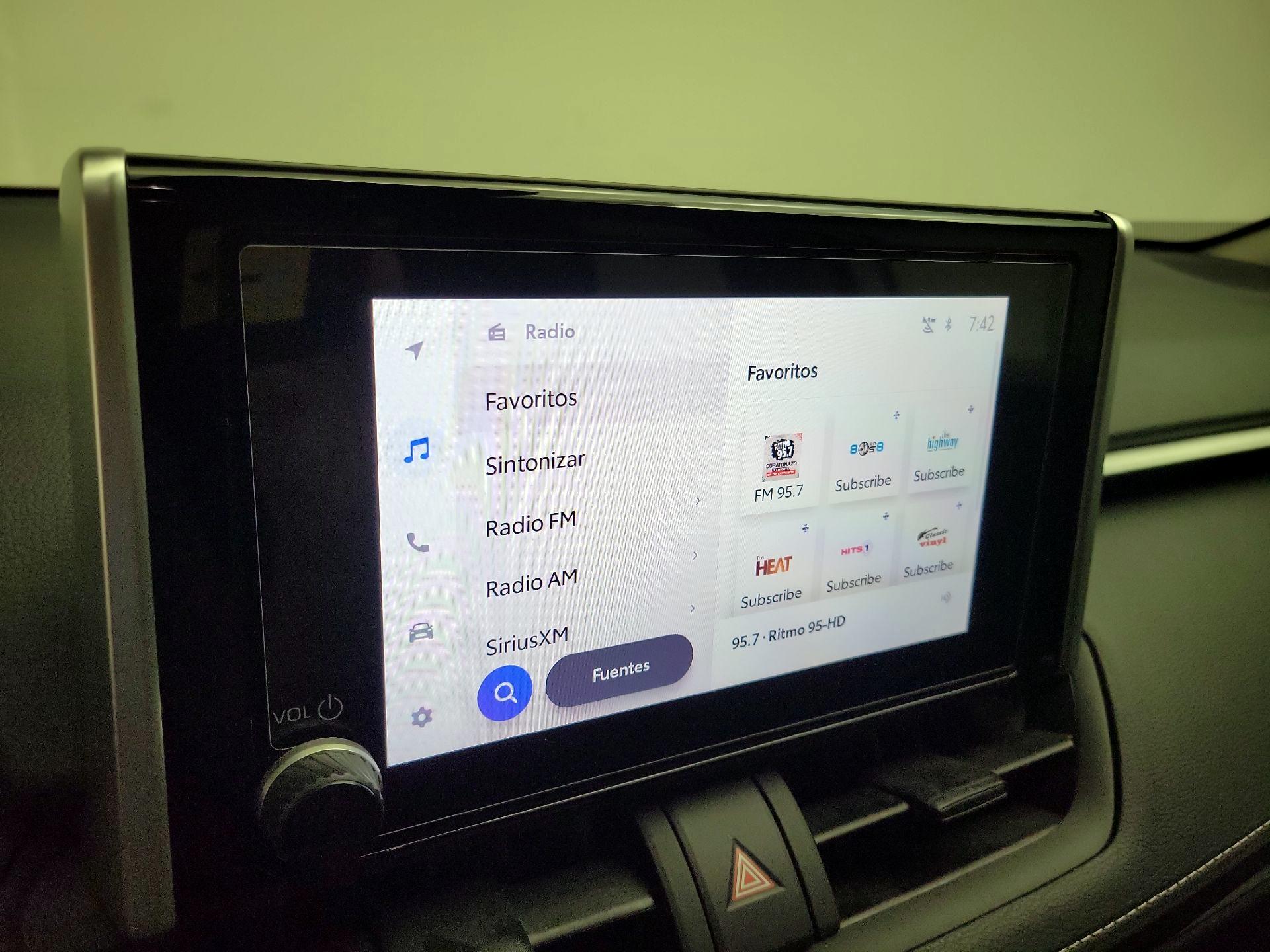 Thumbnail: 2025 Toyota RAV4 - 16