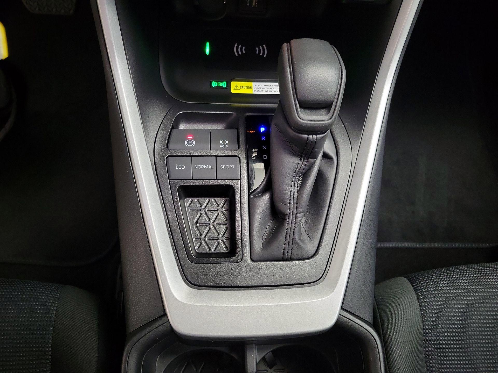 Thumbnail: 2025 Toyota RAV4 - 18