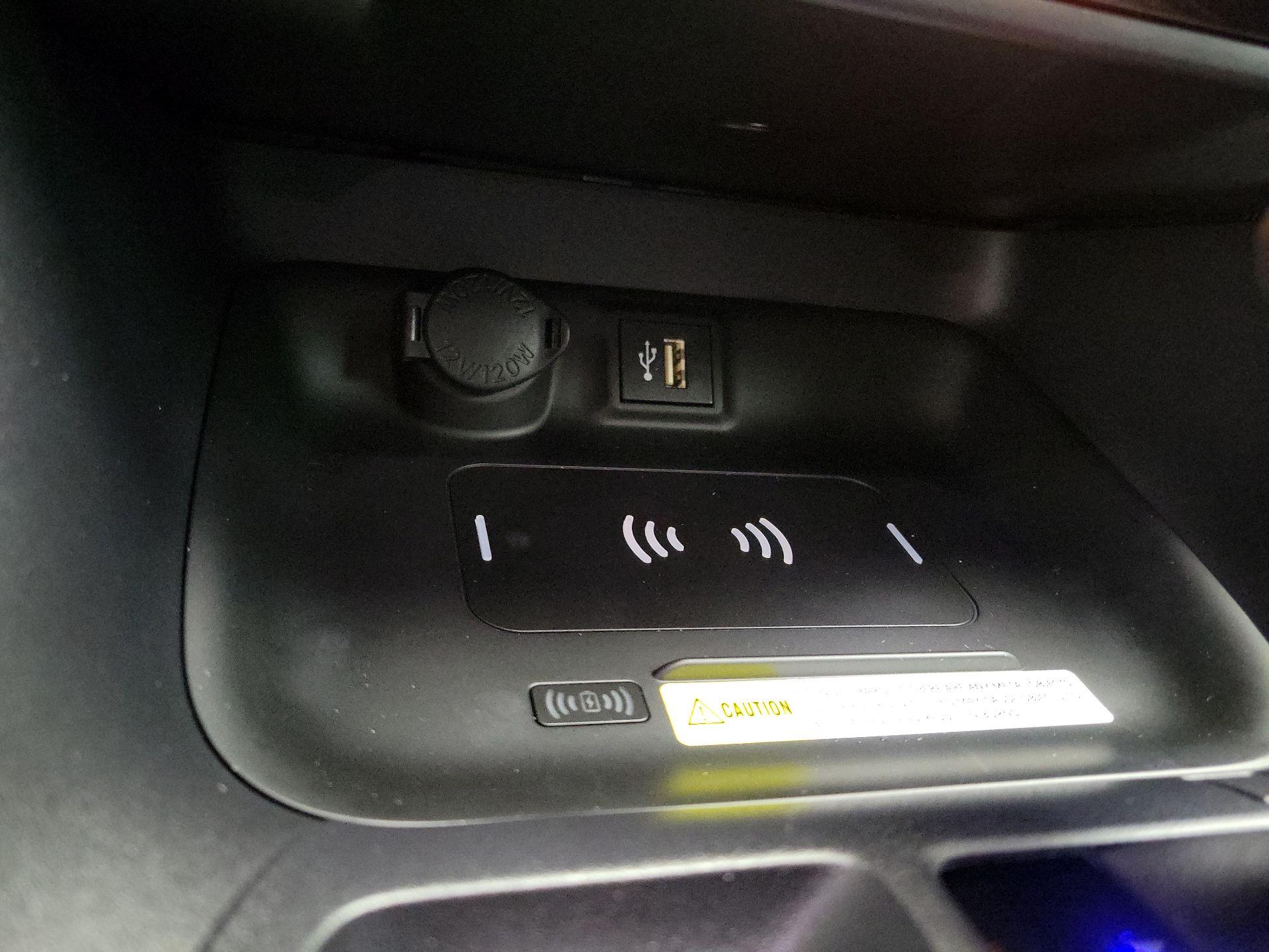 Thumbnail: 2025 Toyota RAV4 - 19