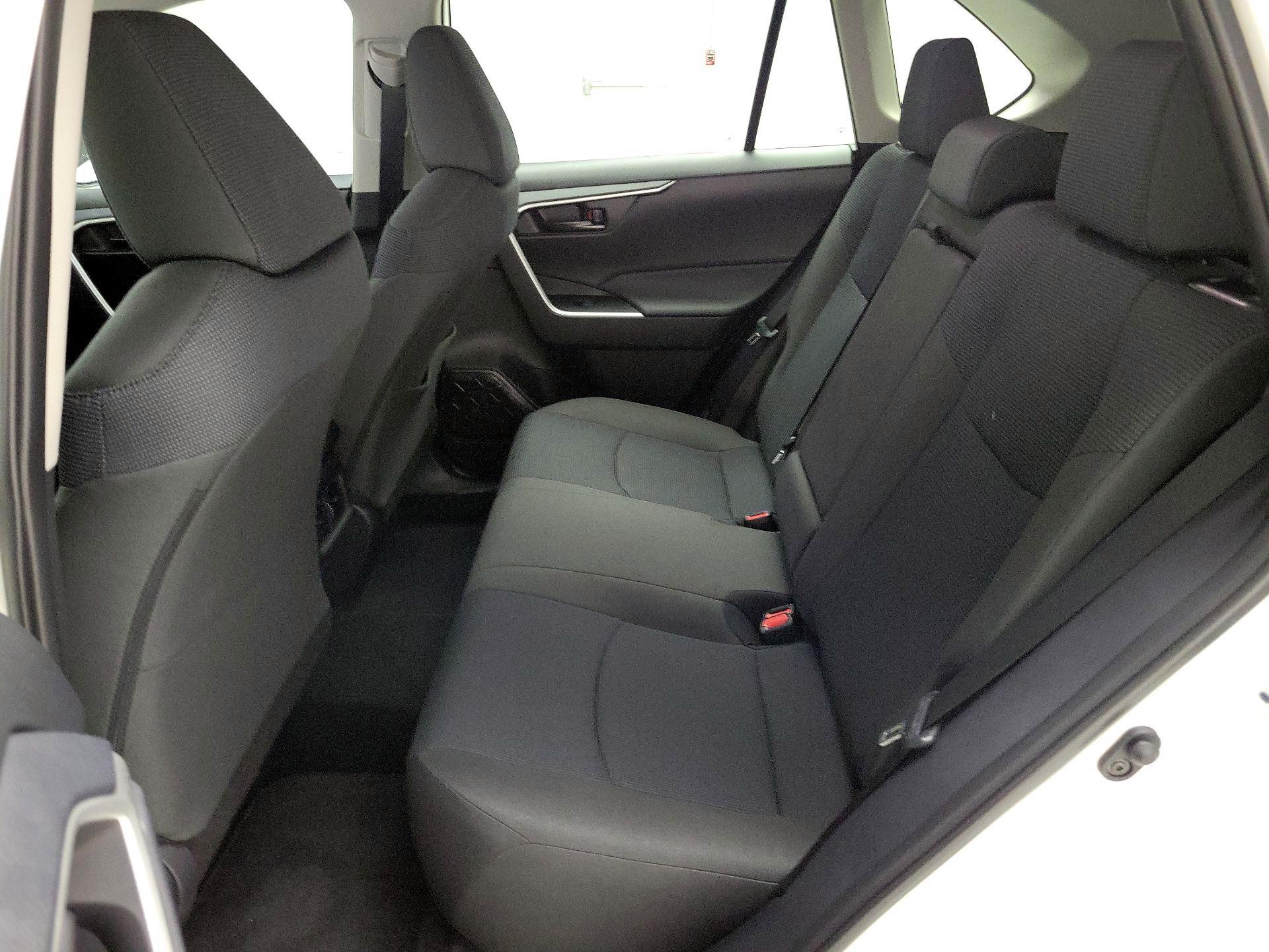 Thumbnail: 2025 Toyota RAV4 - 20