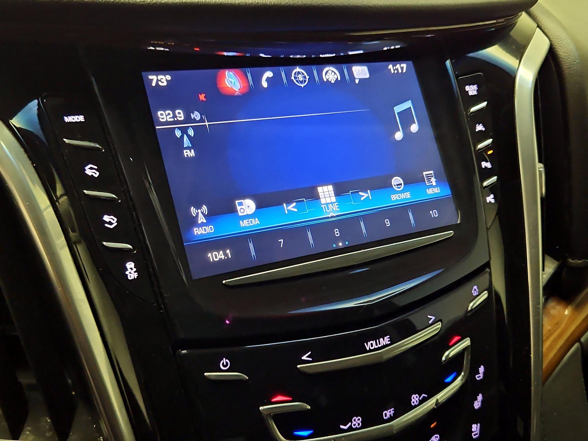 Thumbnail: 2020 Cadillac Escalade - 16