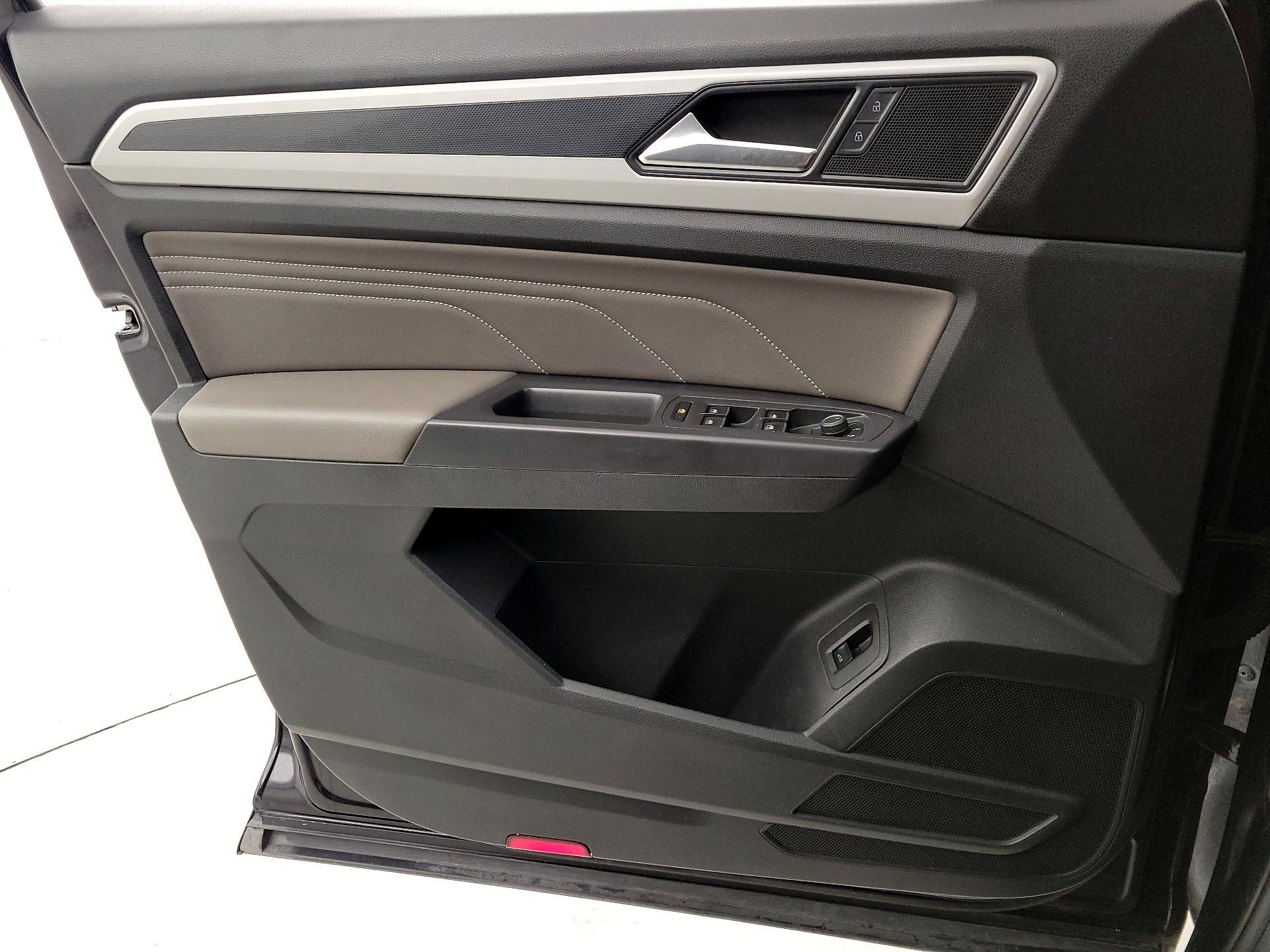 Thumbnail: 2021 Volkswagen Atlas - 12