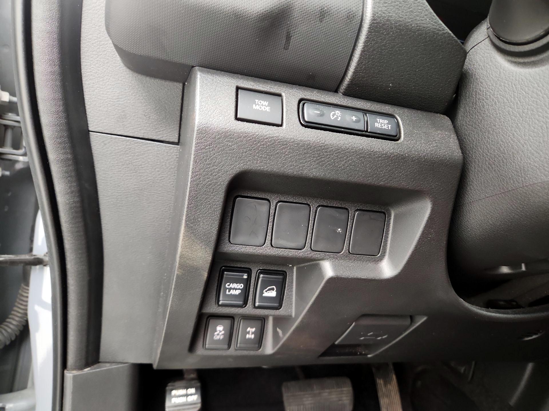 Thumbnail: 2024 Nissan Frontier - 11