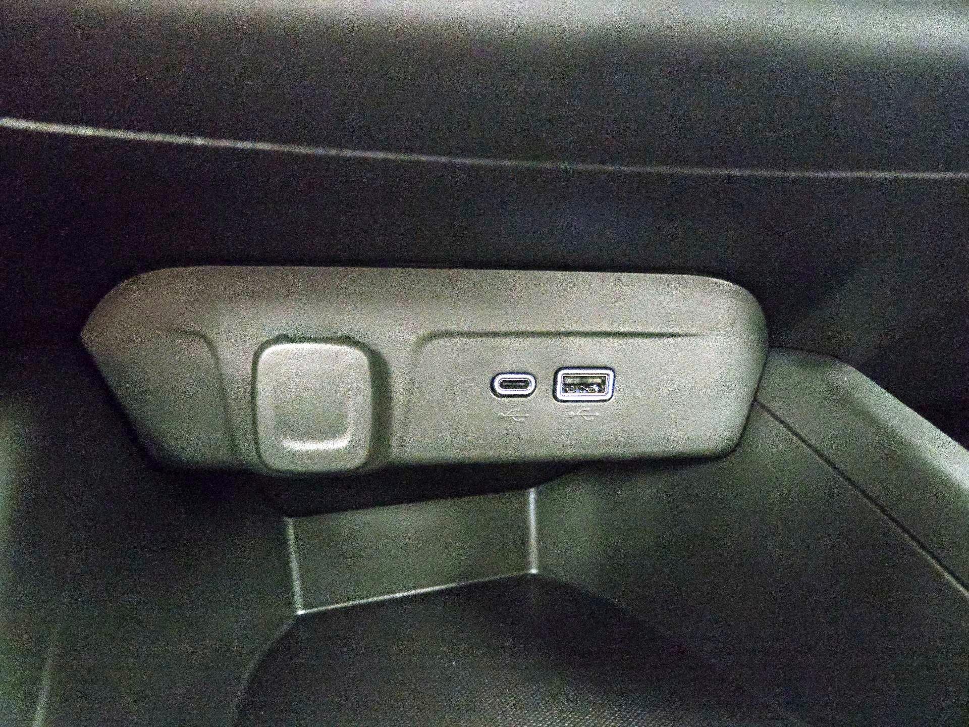 Thumbnail: 2025 Chevrolet Trax - 16