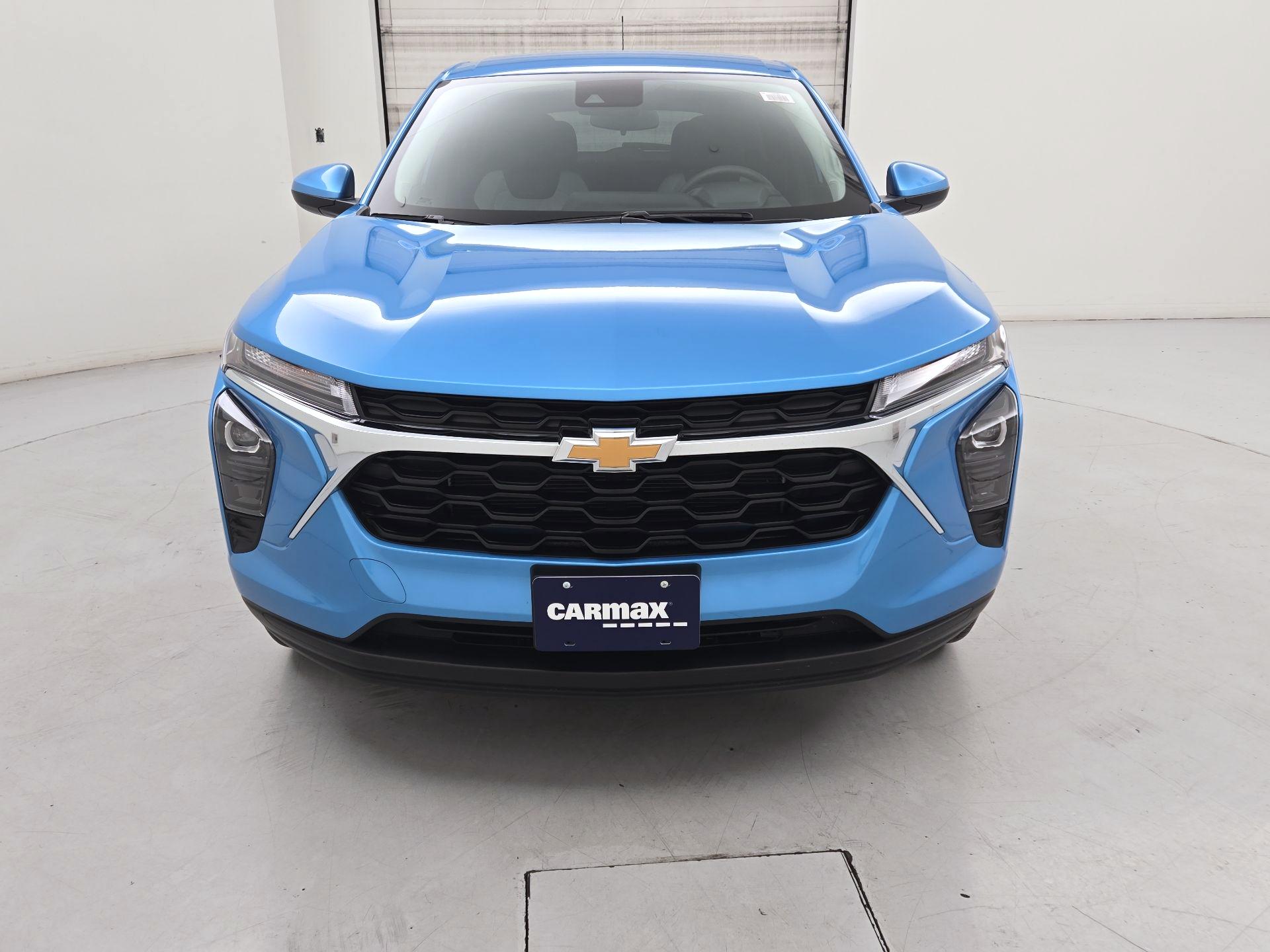 Thumbnail: 2025 Chevrolet Trax - 2