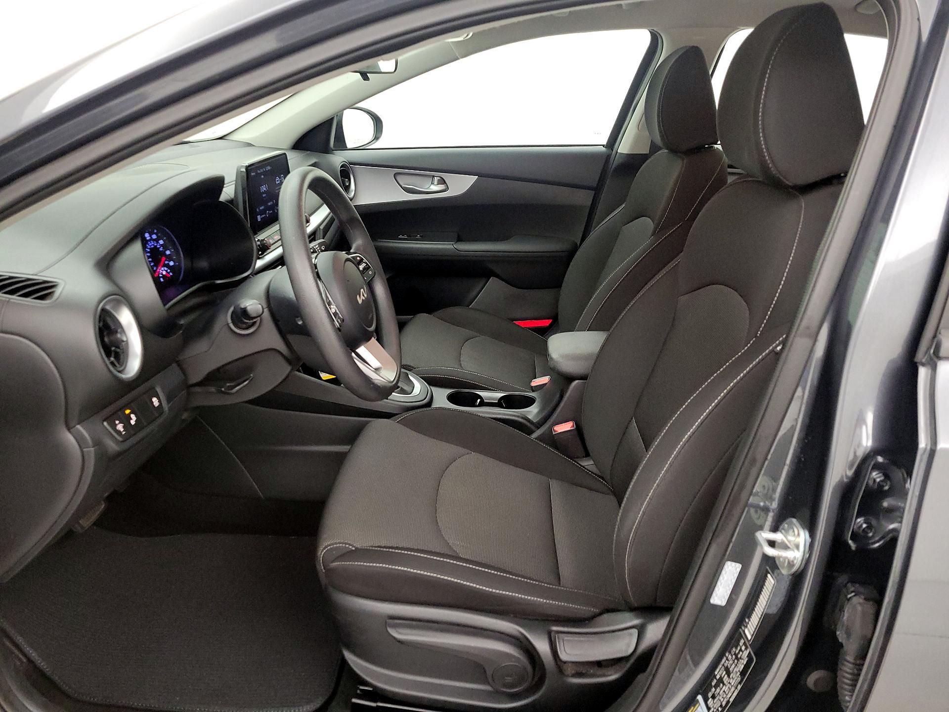 Thumbnail: 2024 Kia Forte - 11