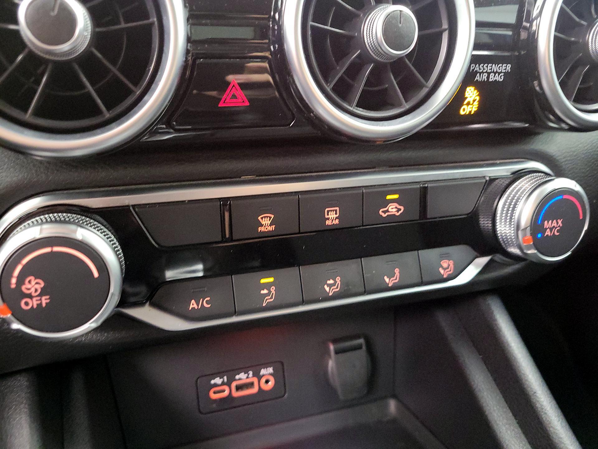 Thumbnail: 2022 Nissan Sentra - 16