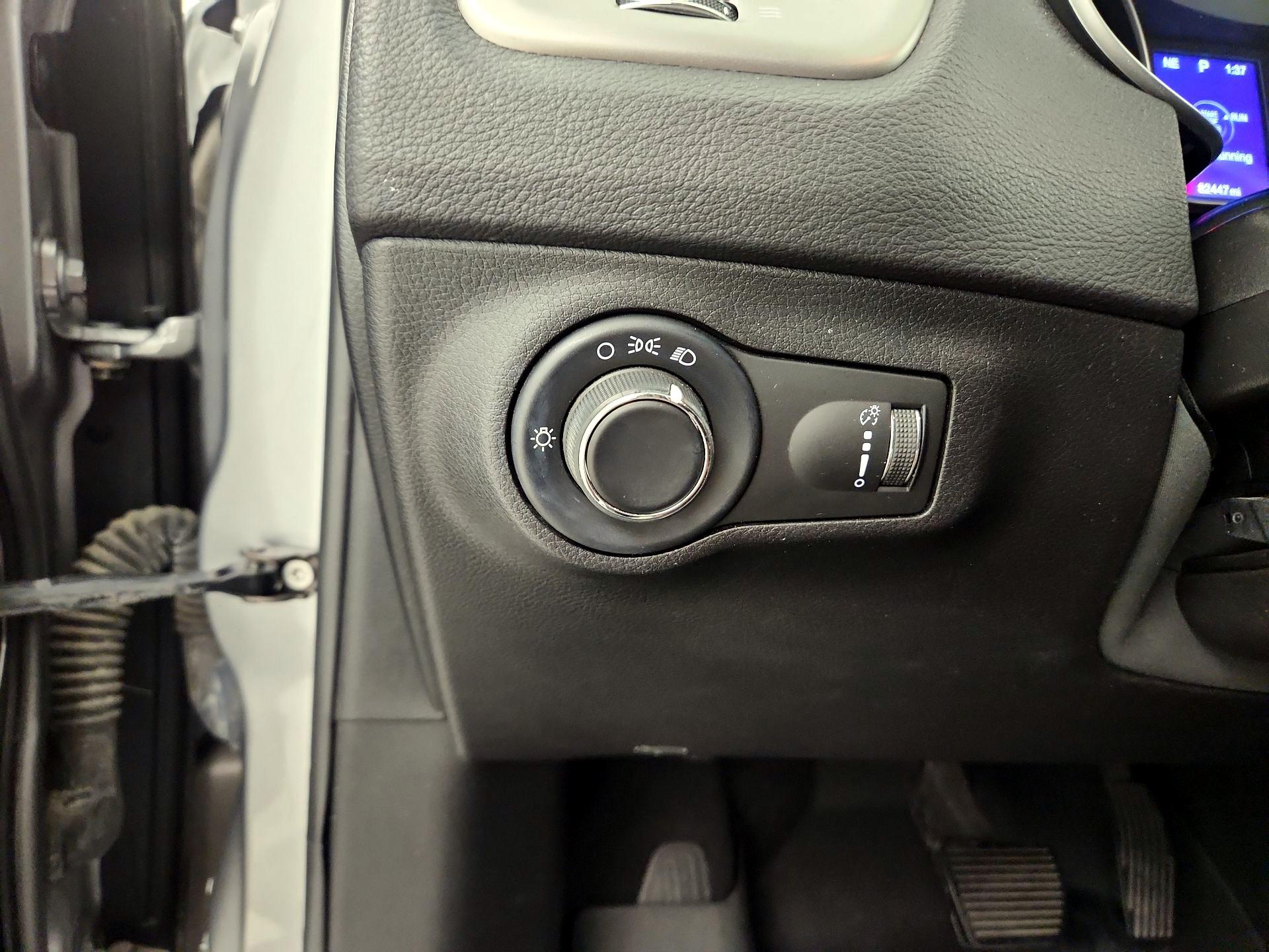 Thumbnail: 2018 Jeep Compass - 11