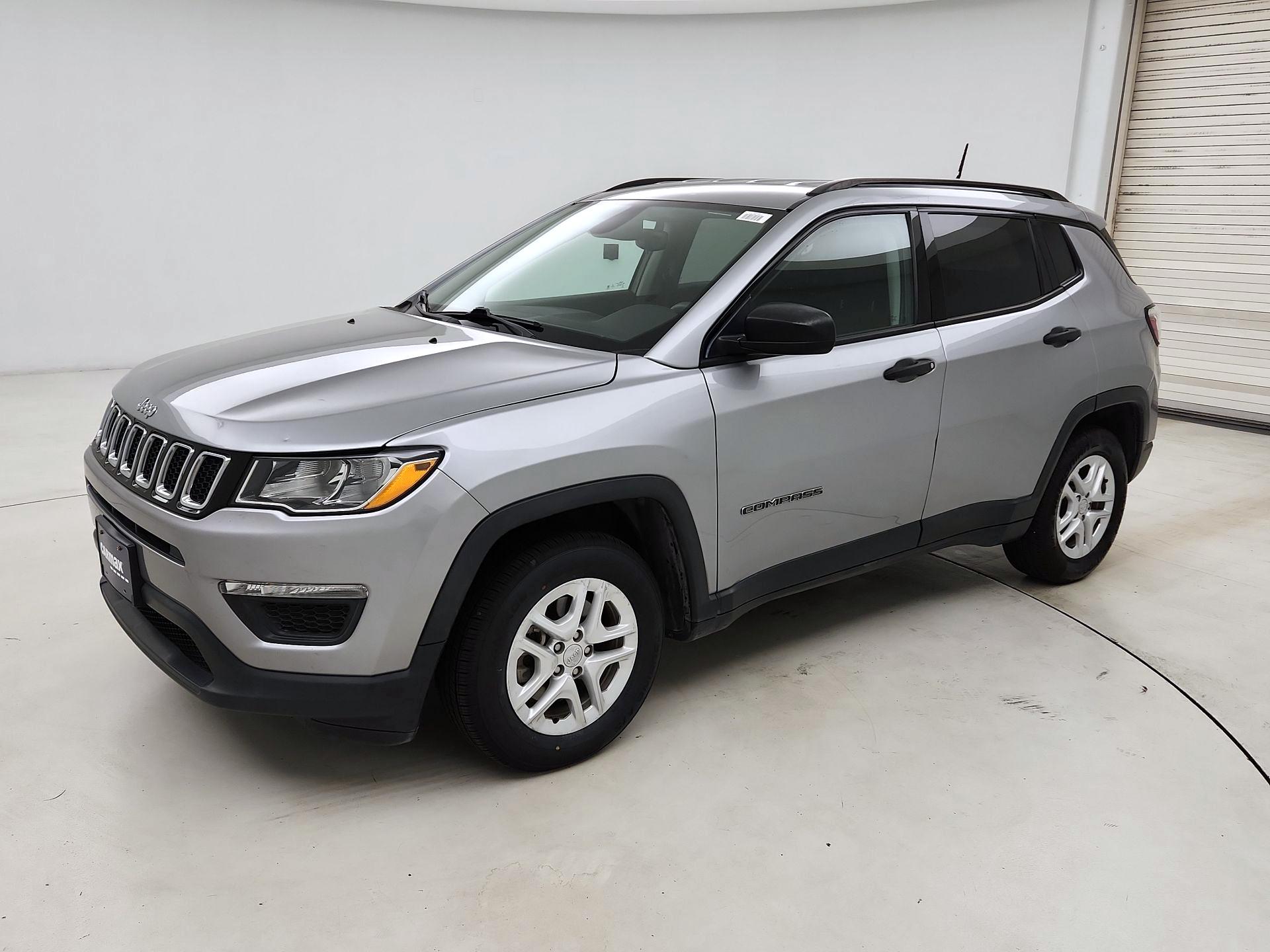 Thumbnail: 2018 Jeep Compass - 3