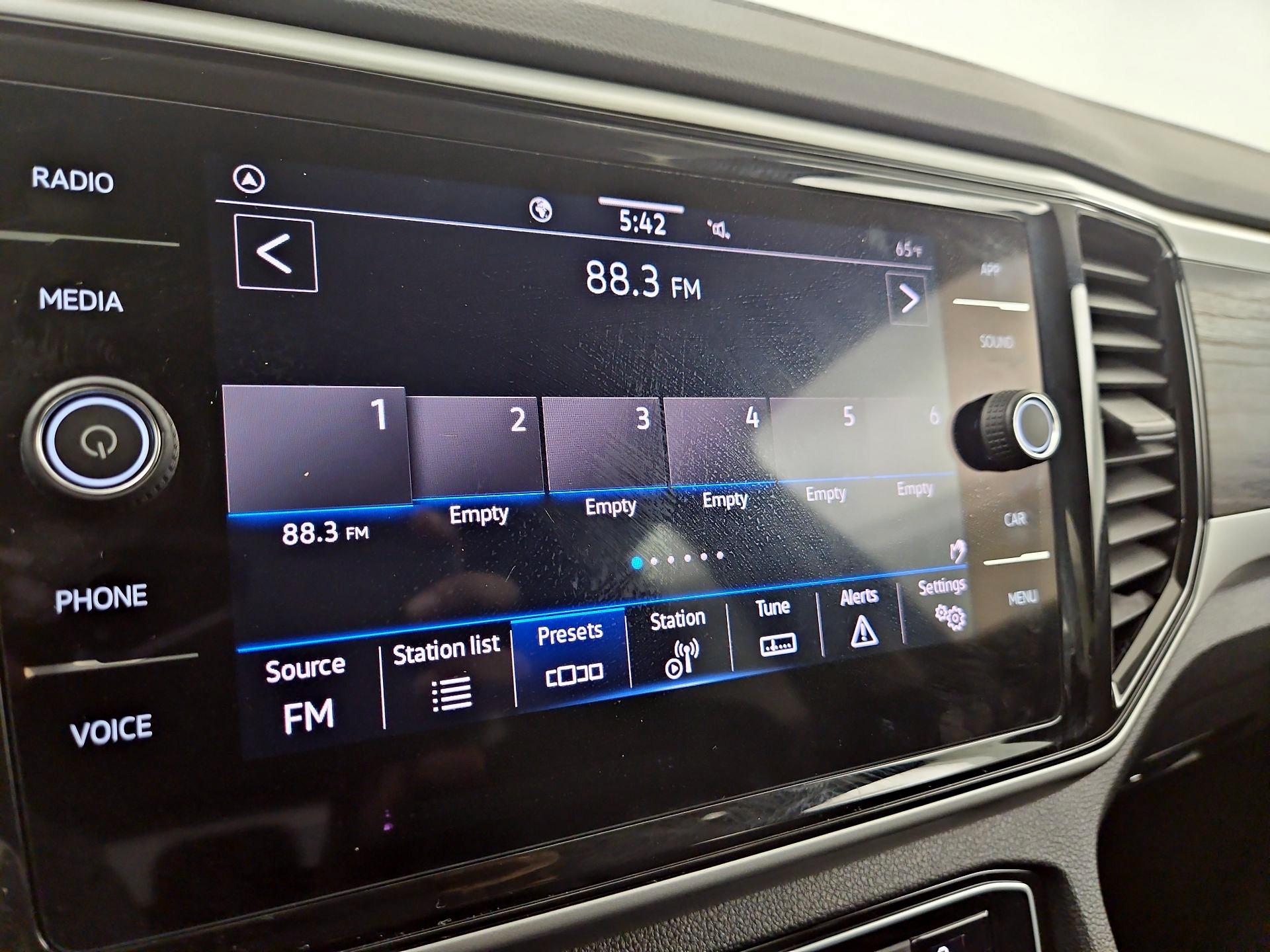 Thumbnail: 2022 Volkswagen Atlas - 15