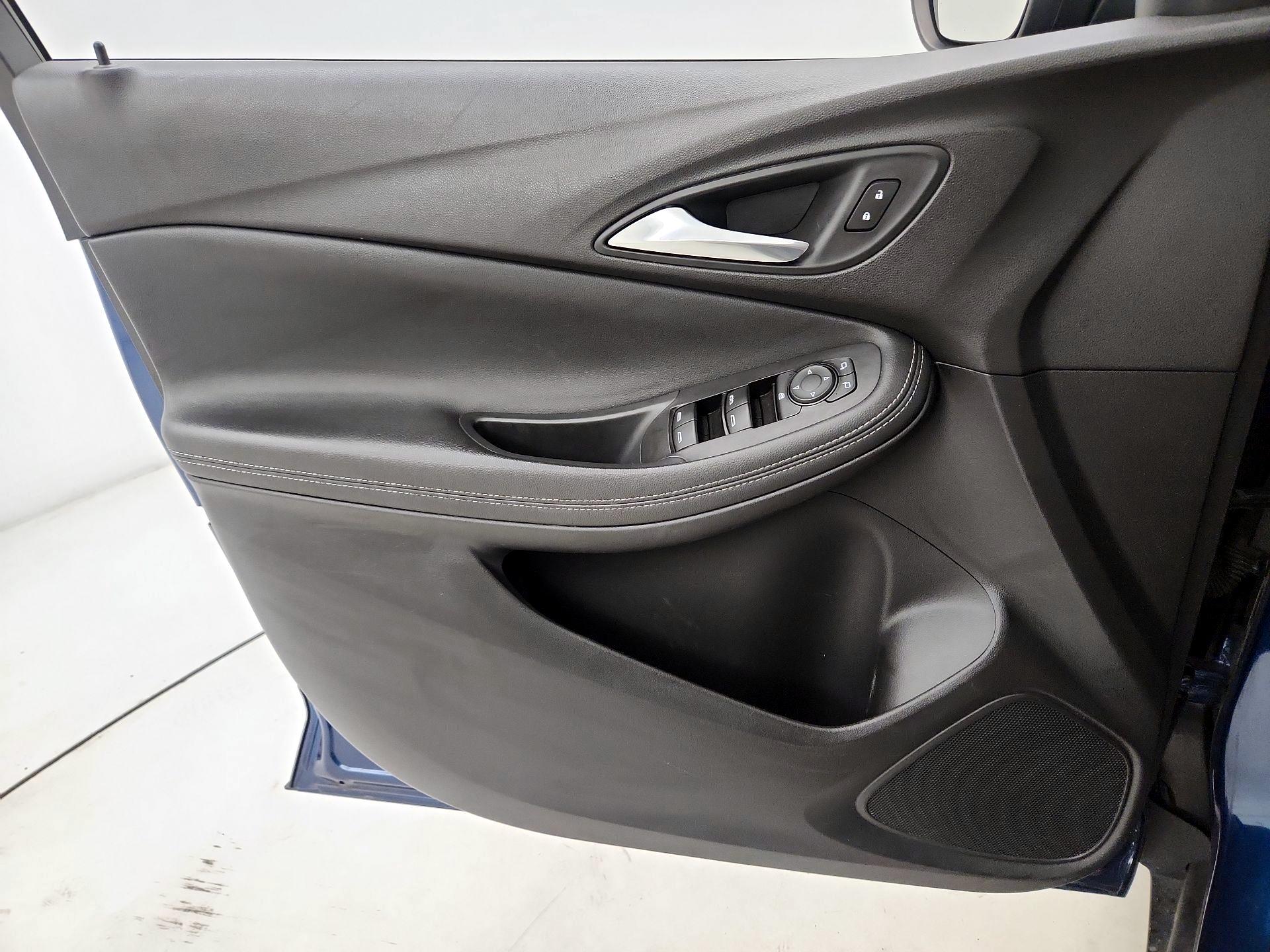 Thumbnail: 2020 Buick Encore GX - 12