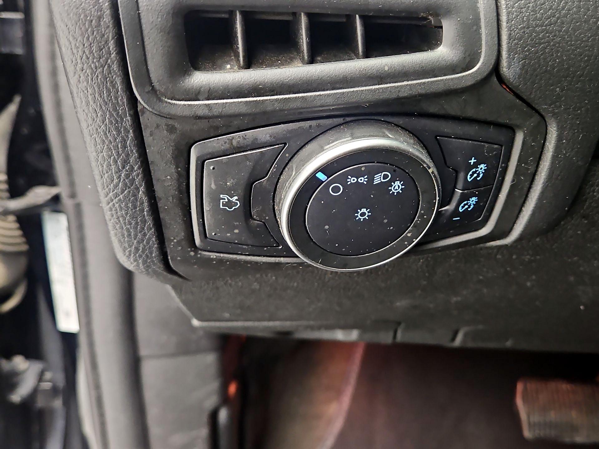 Thumbnail: 2018 Ford Focus - 13