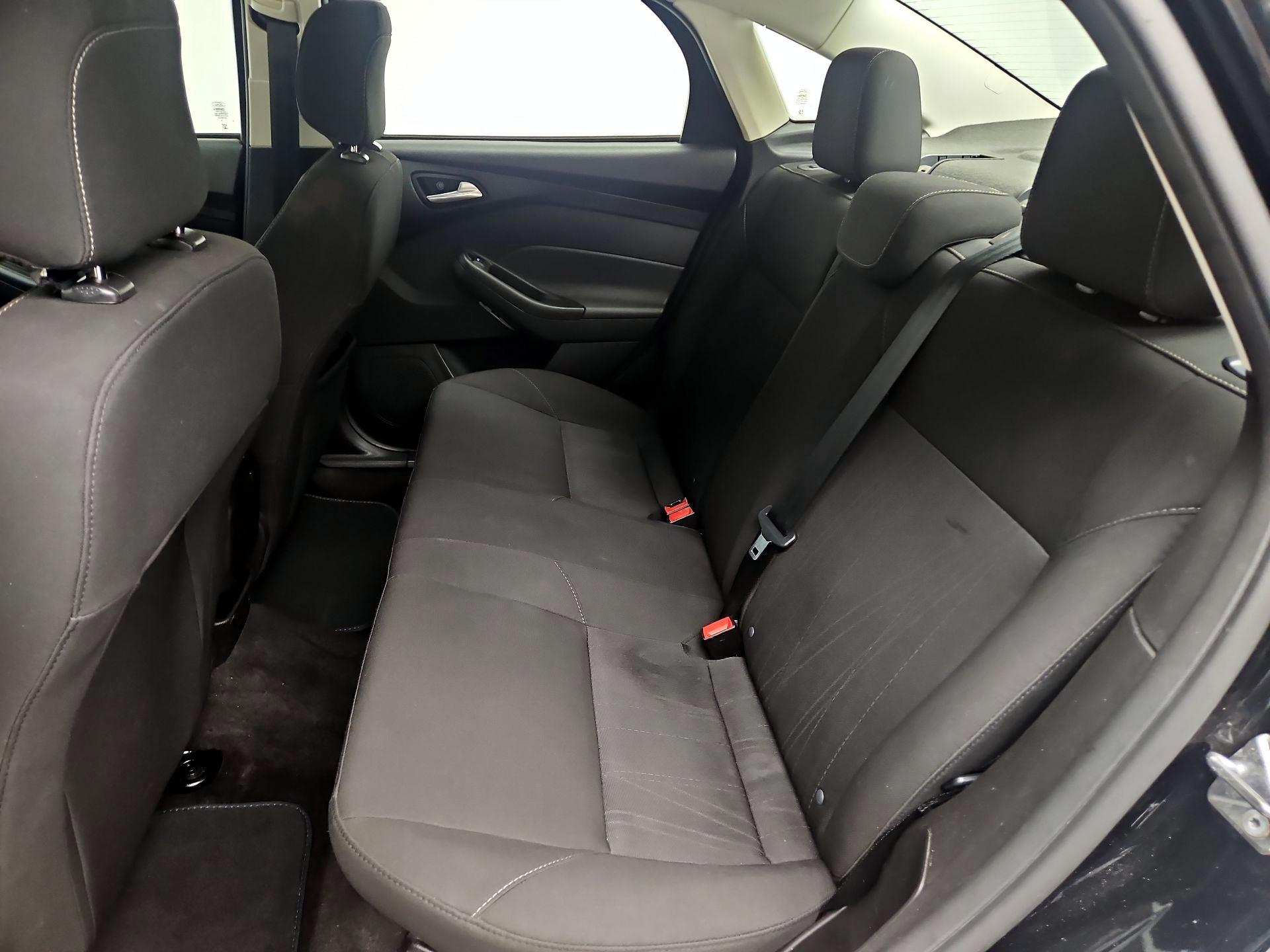 Thumbnail: 2018 Ford Focus - 19