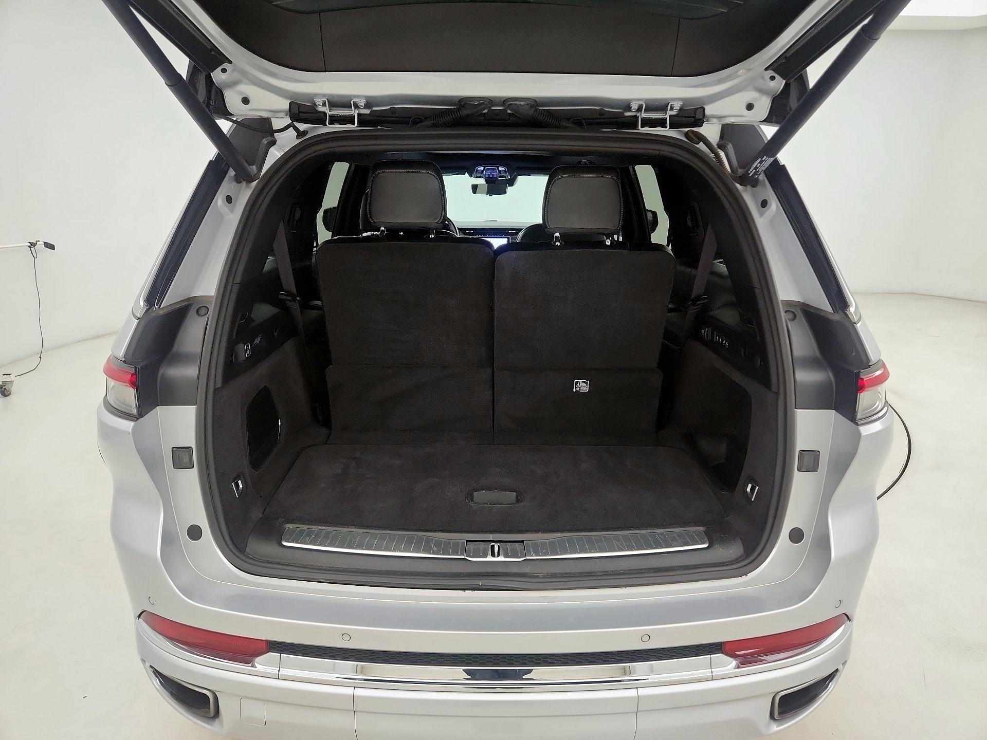 Thumbnail: 2021 Jeep Grand Cherokee L - 14