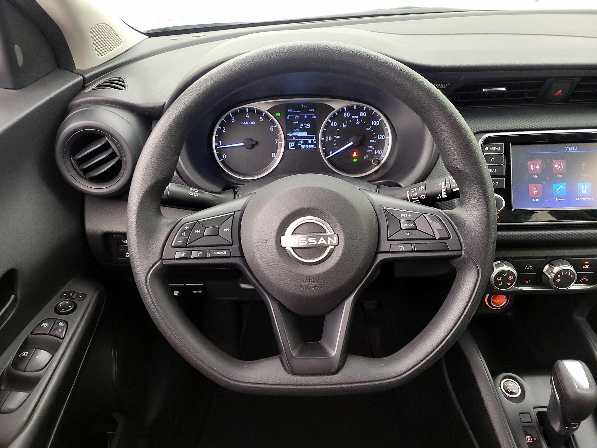 Thumbnail: 2023 Nissan Kicks - 10