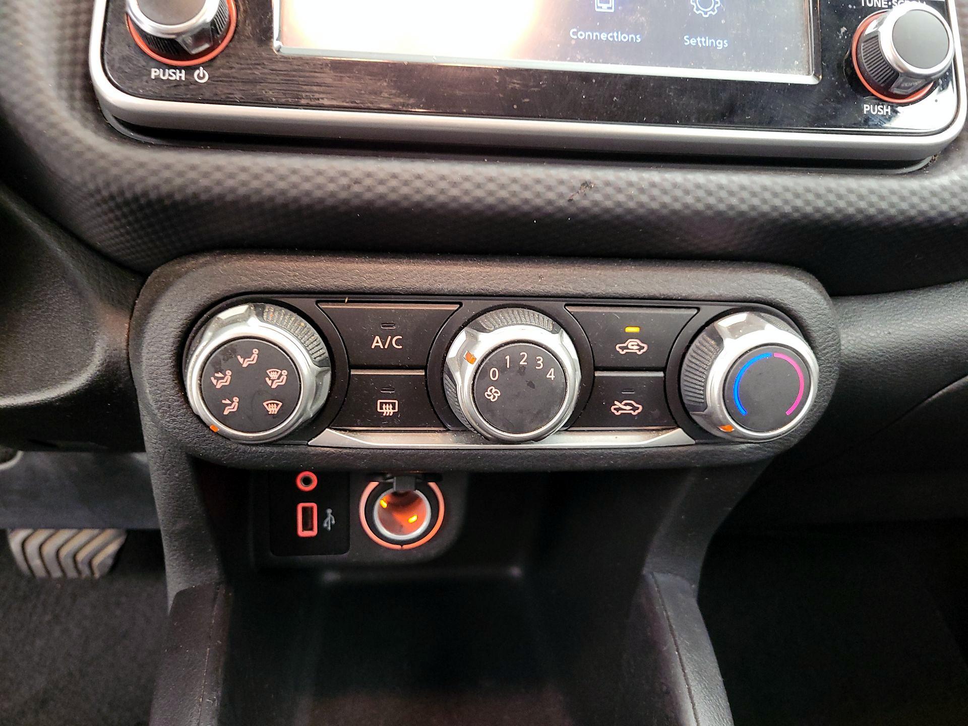 Thumbnail: 2023 Nissan Kicks - 16