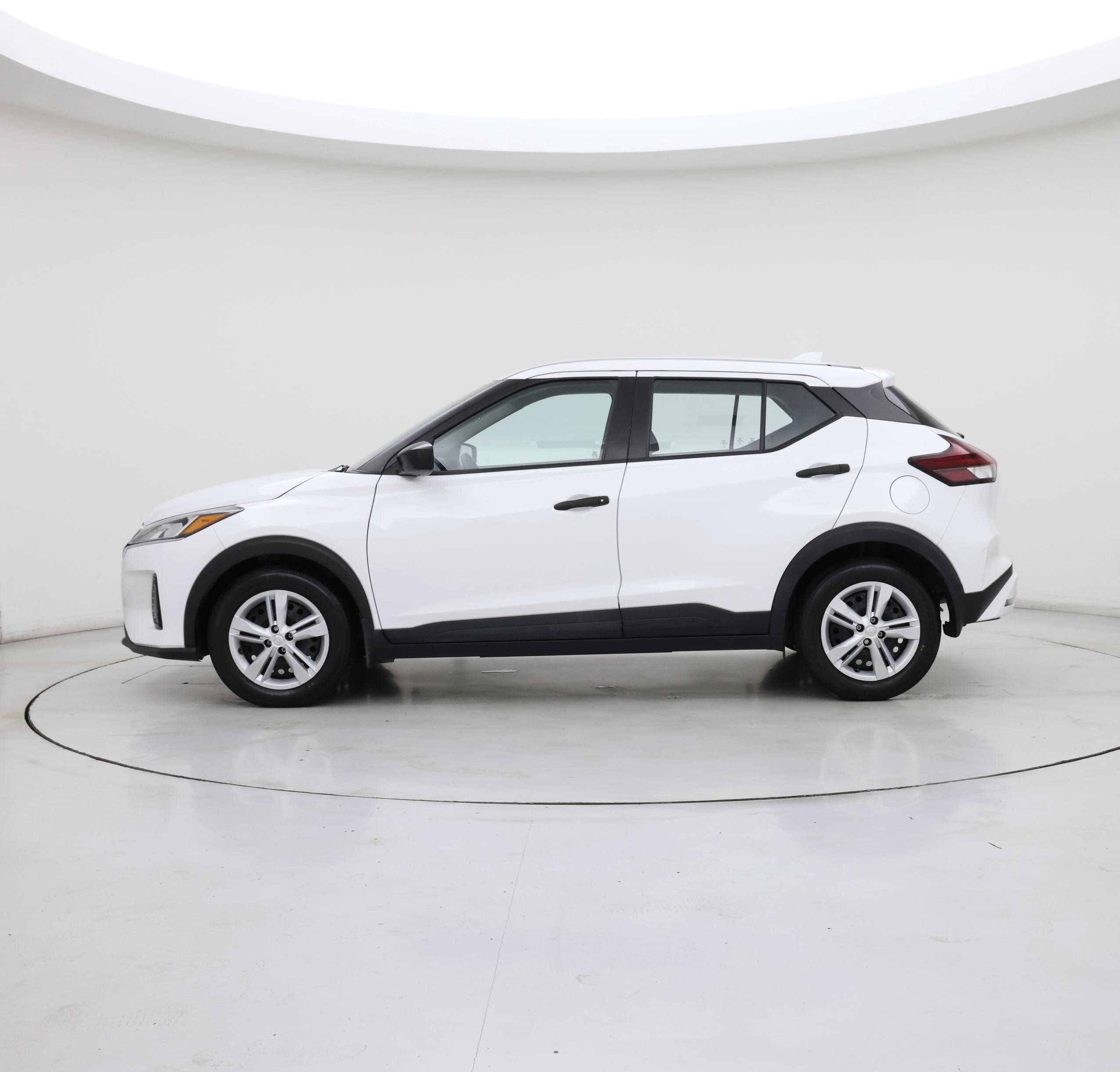 Thumbnail: 2023 Nissan Kicks - 3