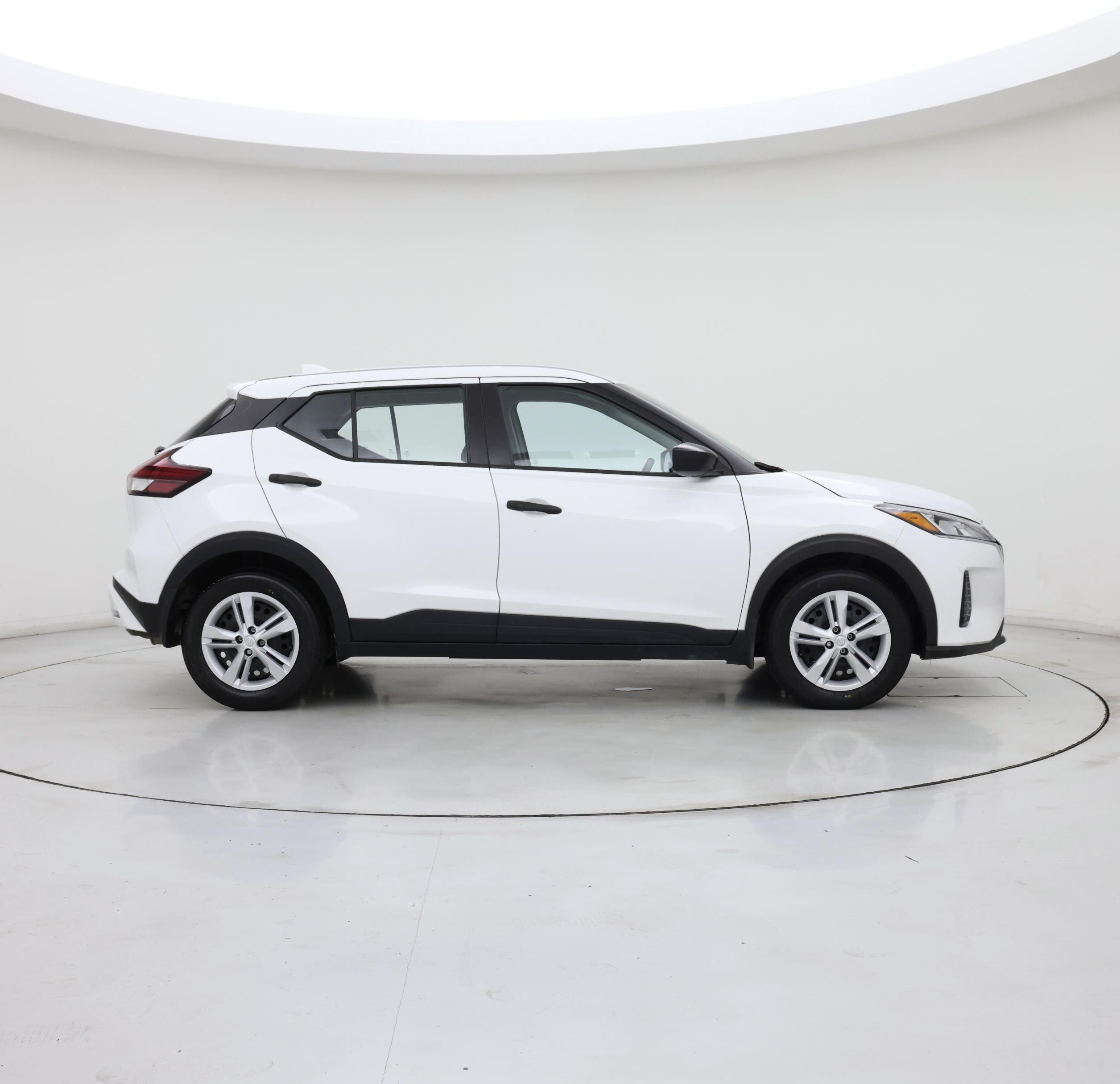 Thumbnail: 2023 Nissan Kicks - 7