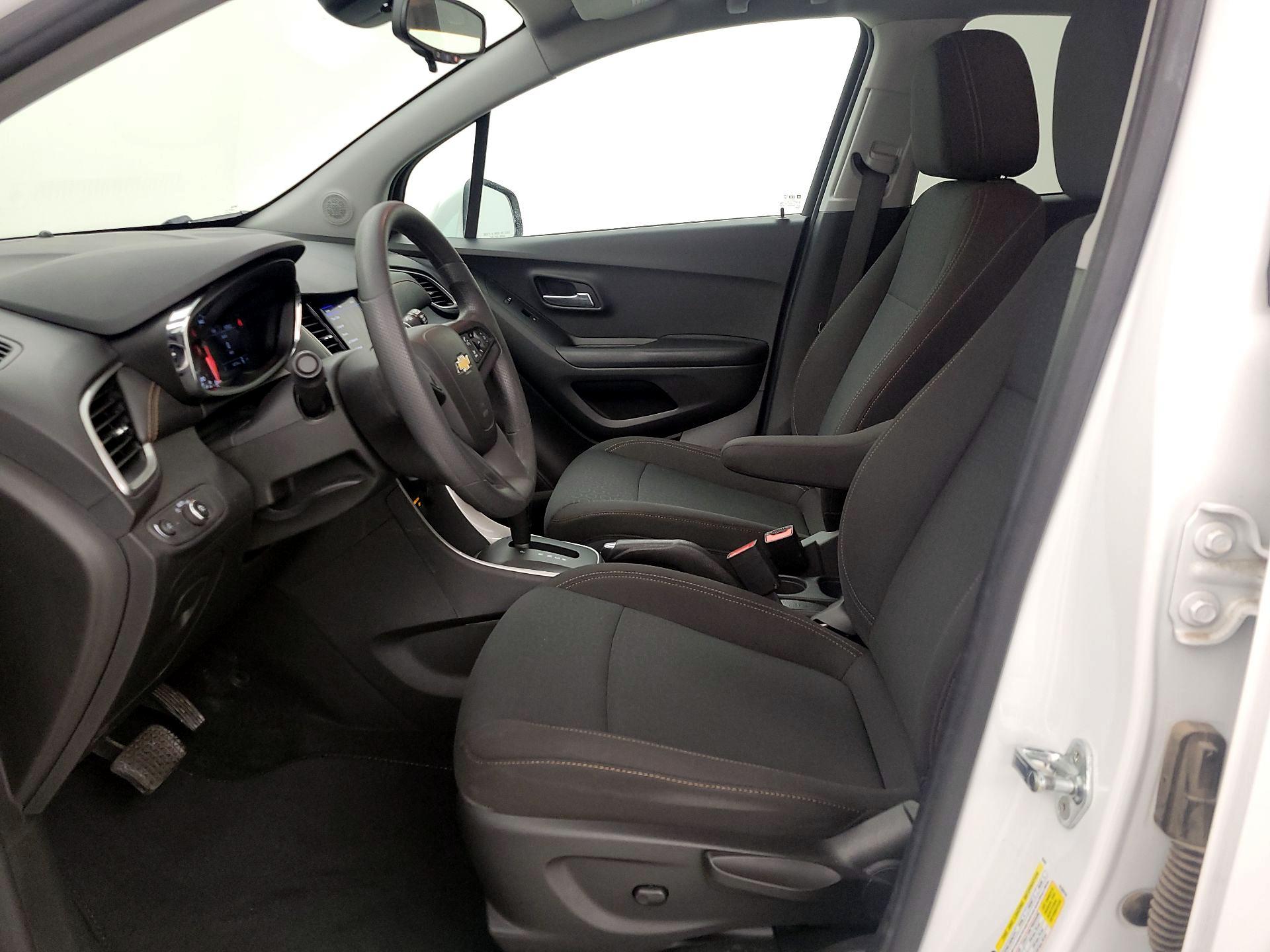 Thumbnail: 2022 Chevrolet Trax - 11