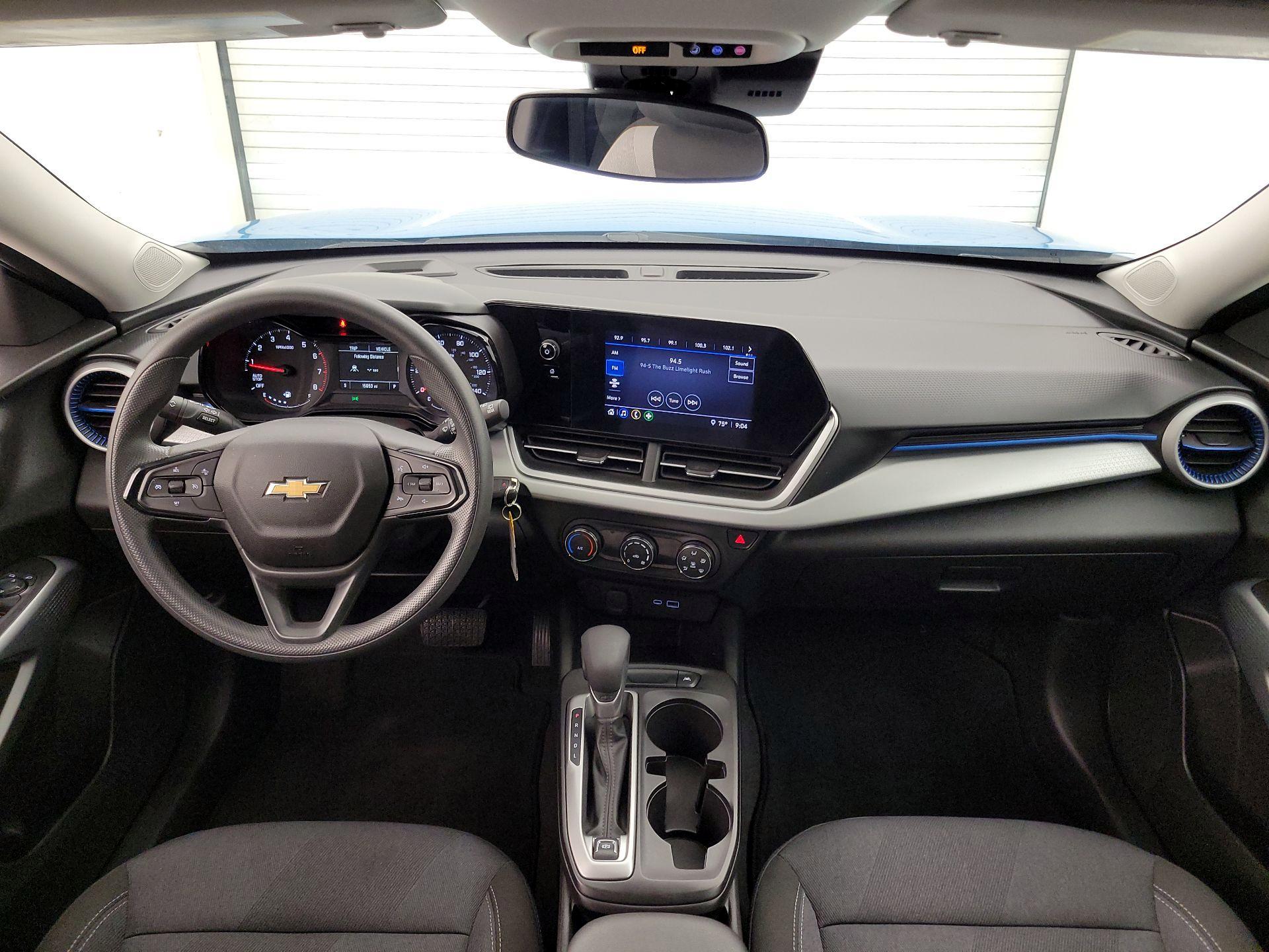 Thumbnail: 2025 Chevrolet Trax - 9