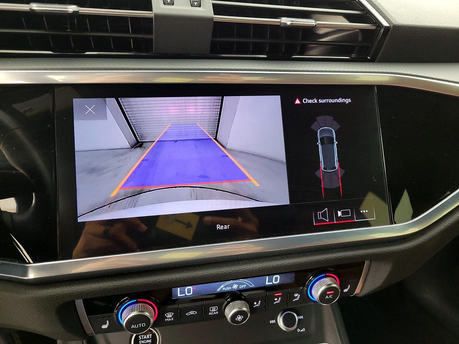 Thumbnail: 2023 Audi Q3 - 14