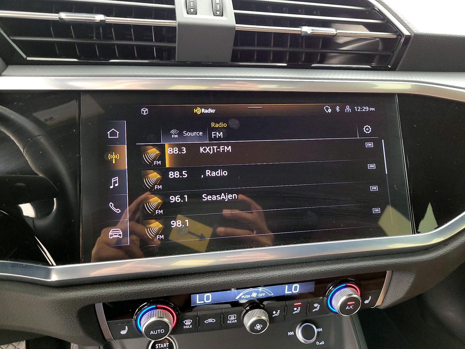 Thumbnail: 2023 Audi Q3 - 15