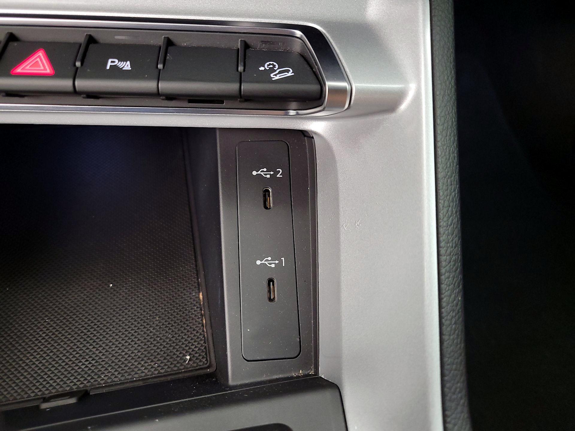 Thumbnail: 2023 Audi Q3 - 18