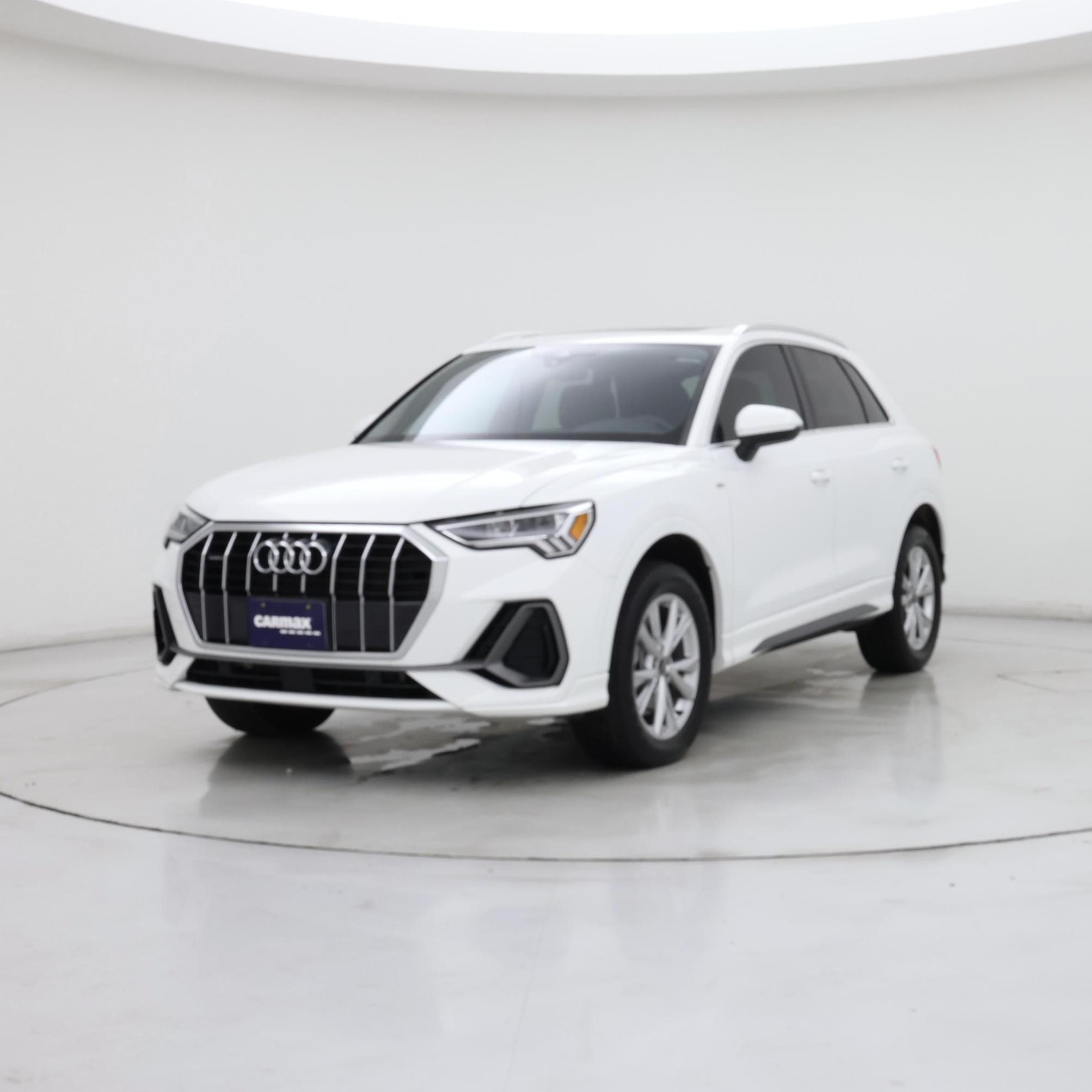 Thumbnail: 2023 Audi Q3 - 4