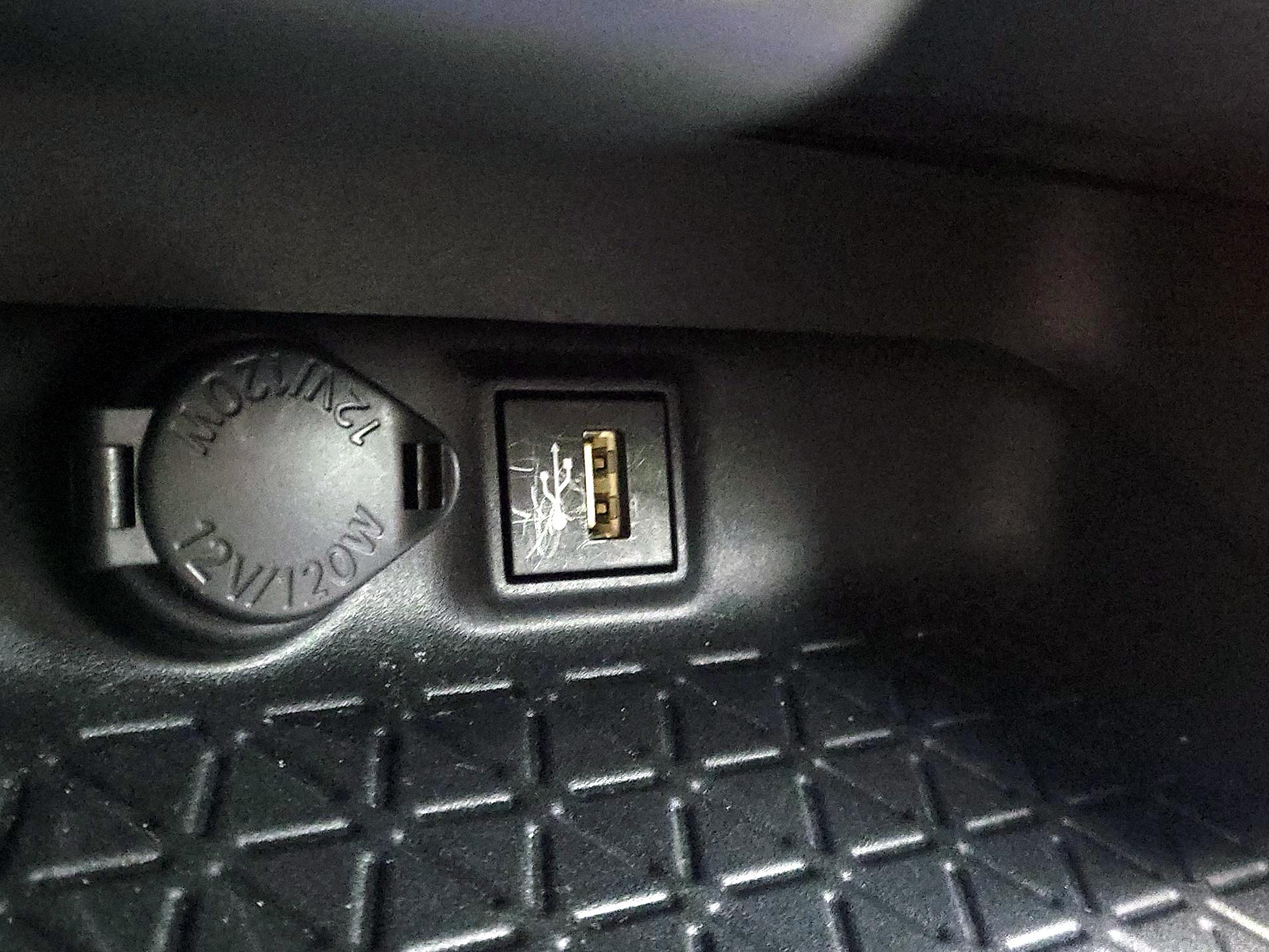 Thumbnail: 2024 Toyota RAV4 - 19