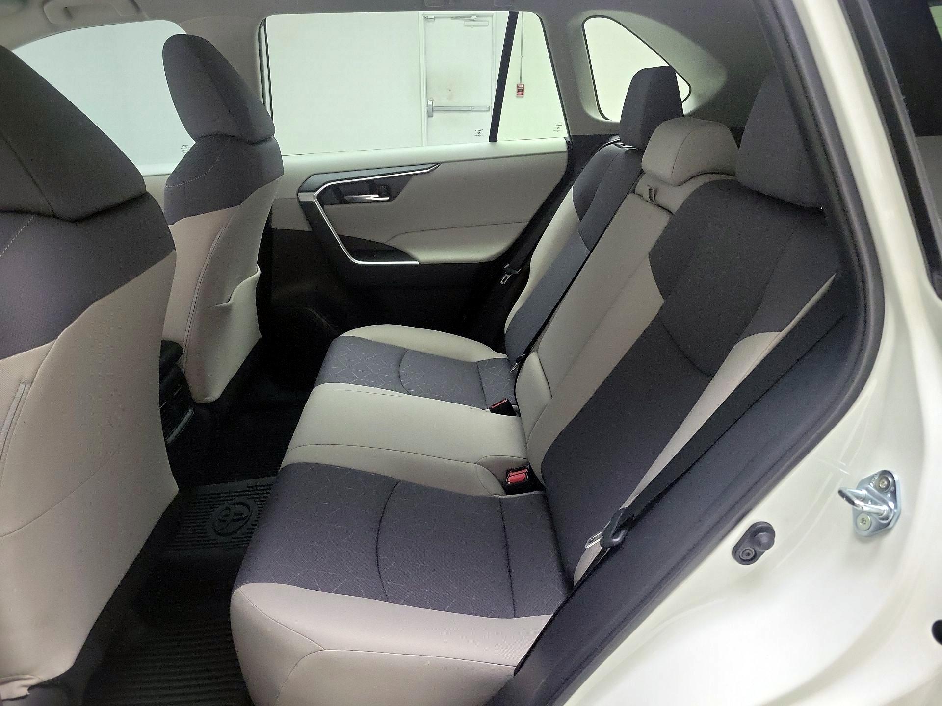 Thumbnail: 2024 Toyota RAV4 - 20