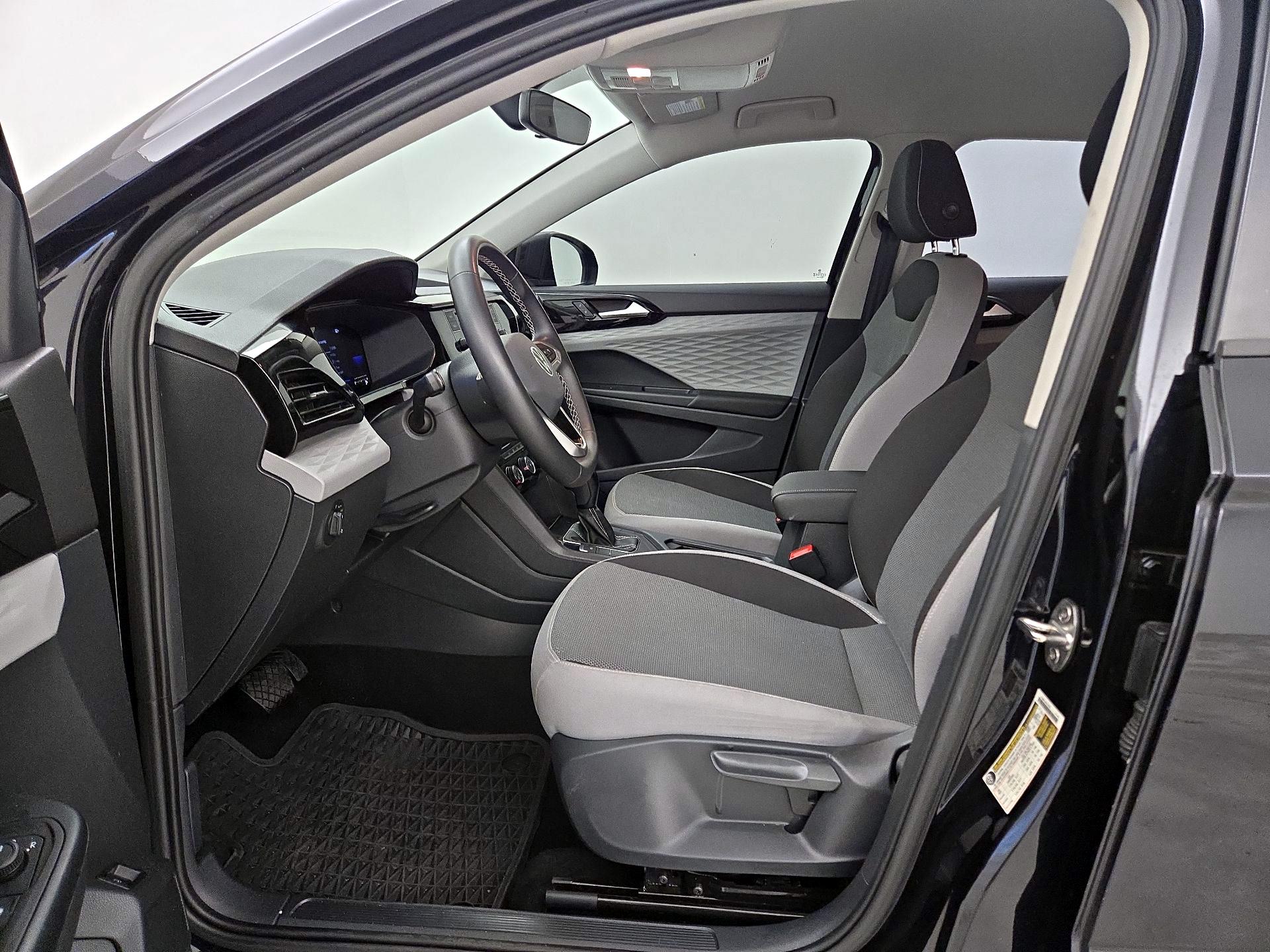 Thumbnail: 2023 Volkswagen Taos - 11