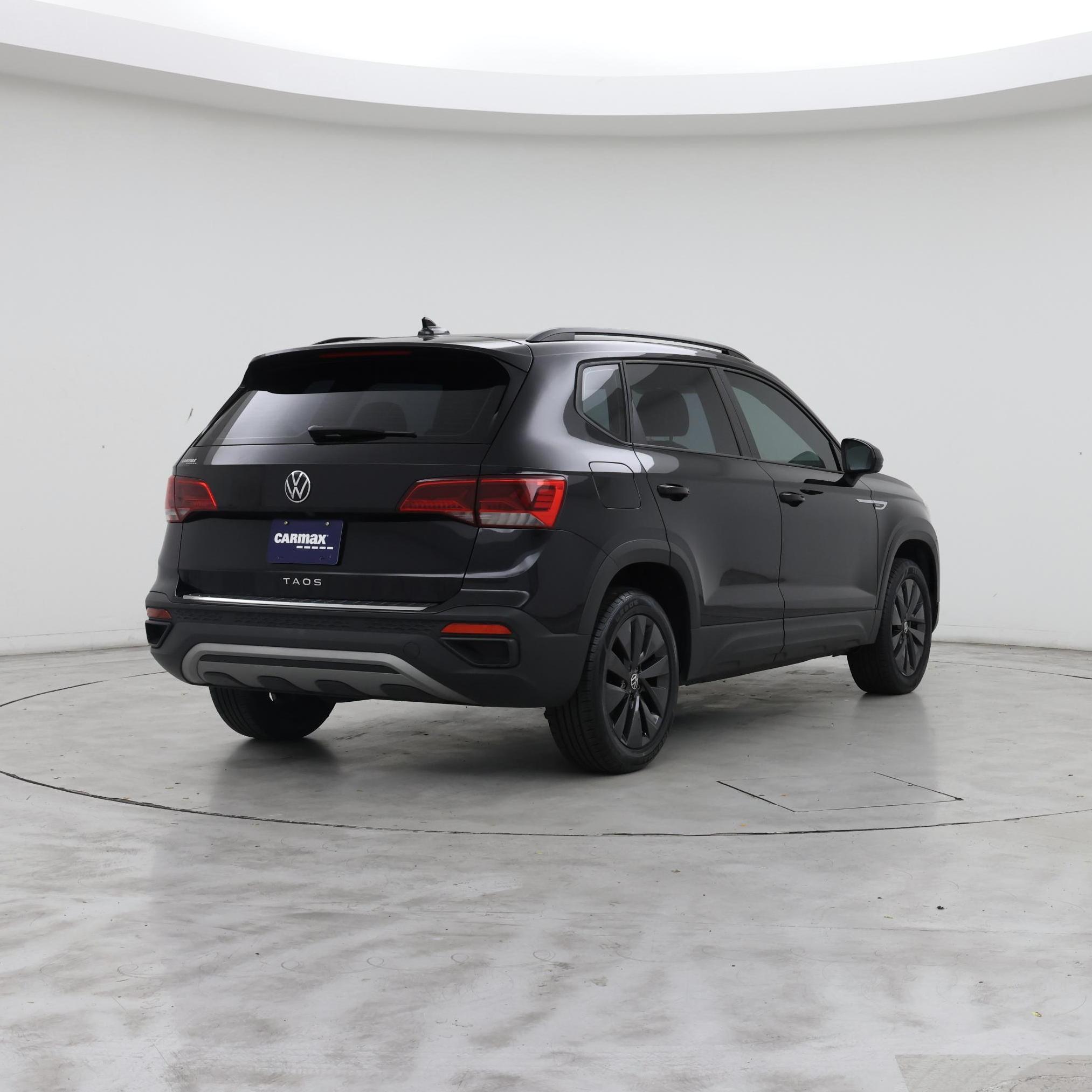 Thumbnail: 2023 Volkswagen Taos - 8