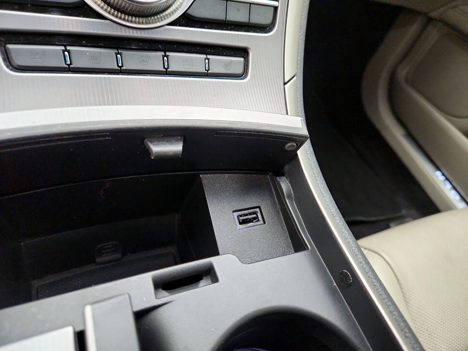 Thumbnail: 2017 Lincoln MKZ - 19