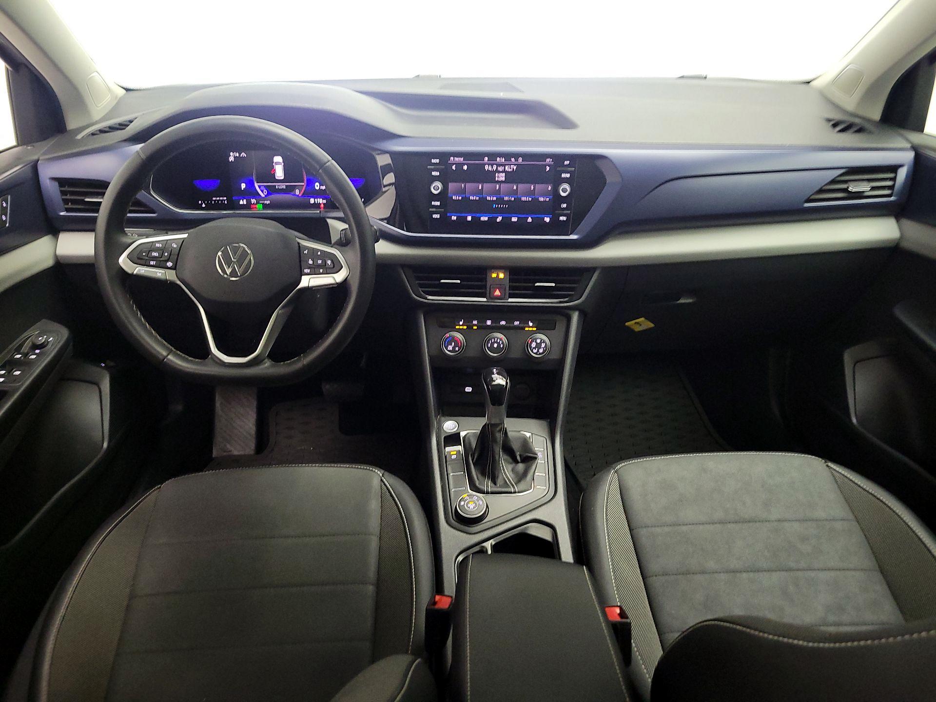 Thumbnail: 2022 Volkswagen Taos - 9