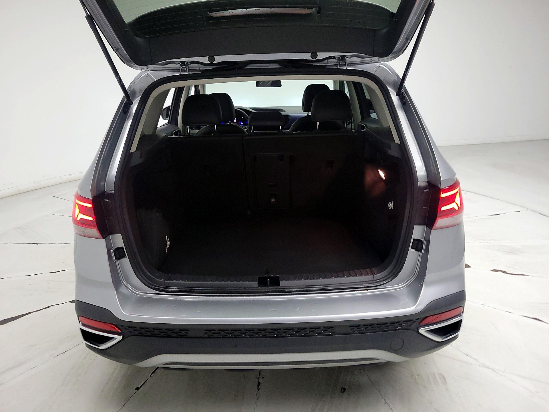 Thumbnail: 2022 Volkswagen Taos - 20