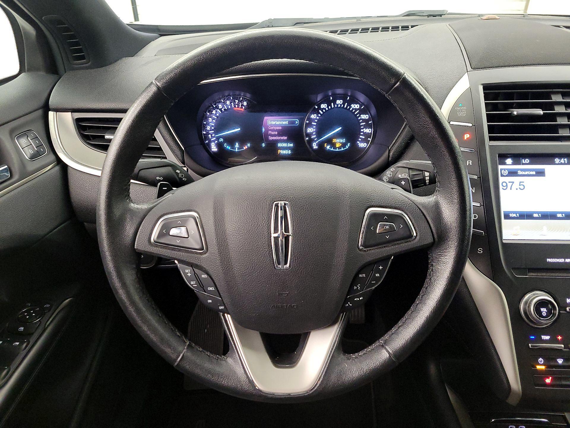 Thumbnail: 2017 Lincoln MKC - 10