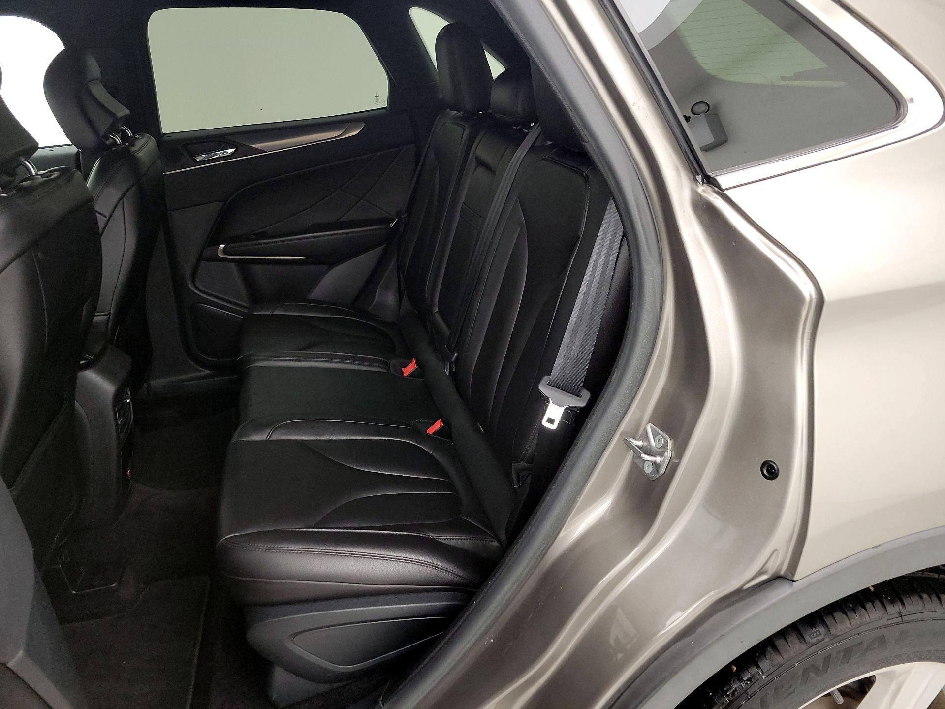 Thumbnail: 2017 Lincoln MKC - 19