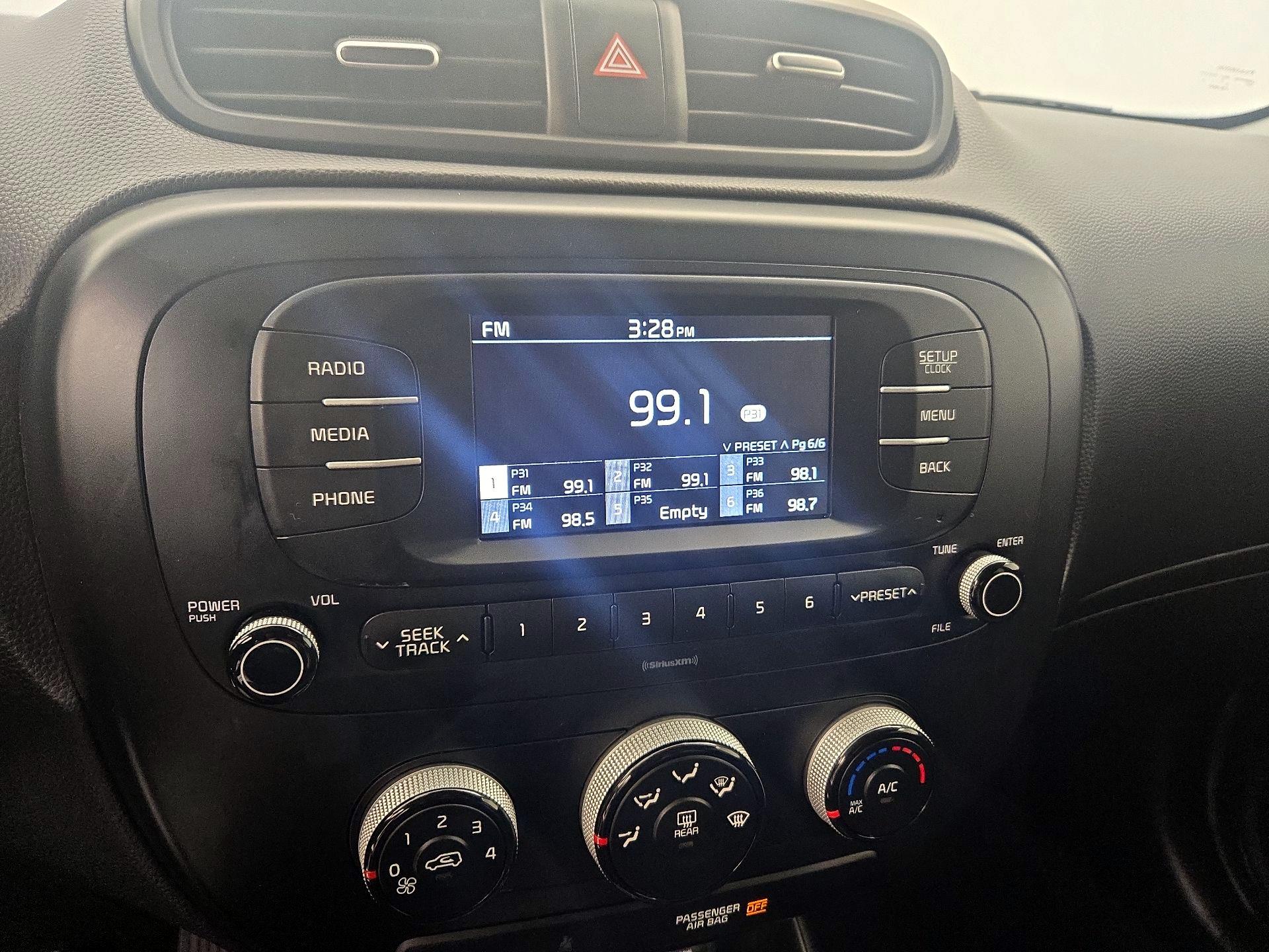 Thumbnail: 2018 Kia Soul - 14