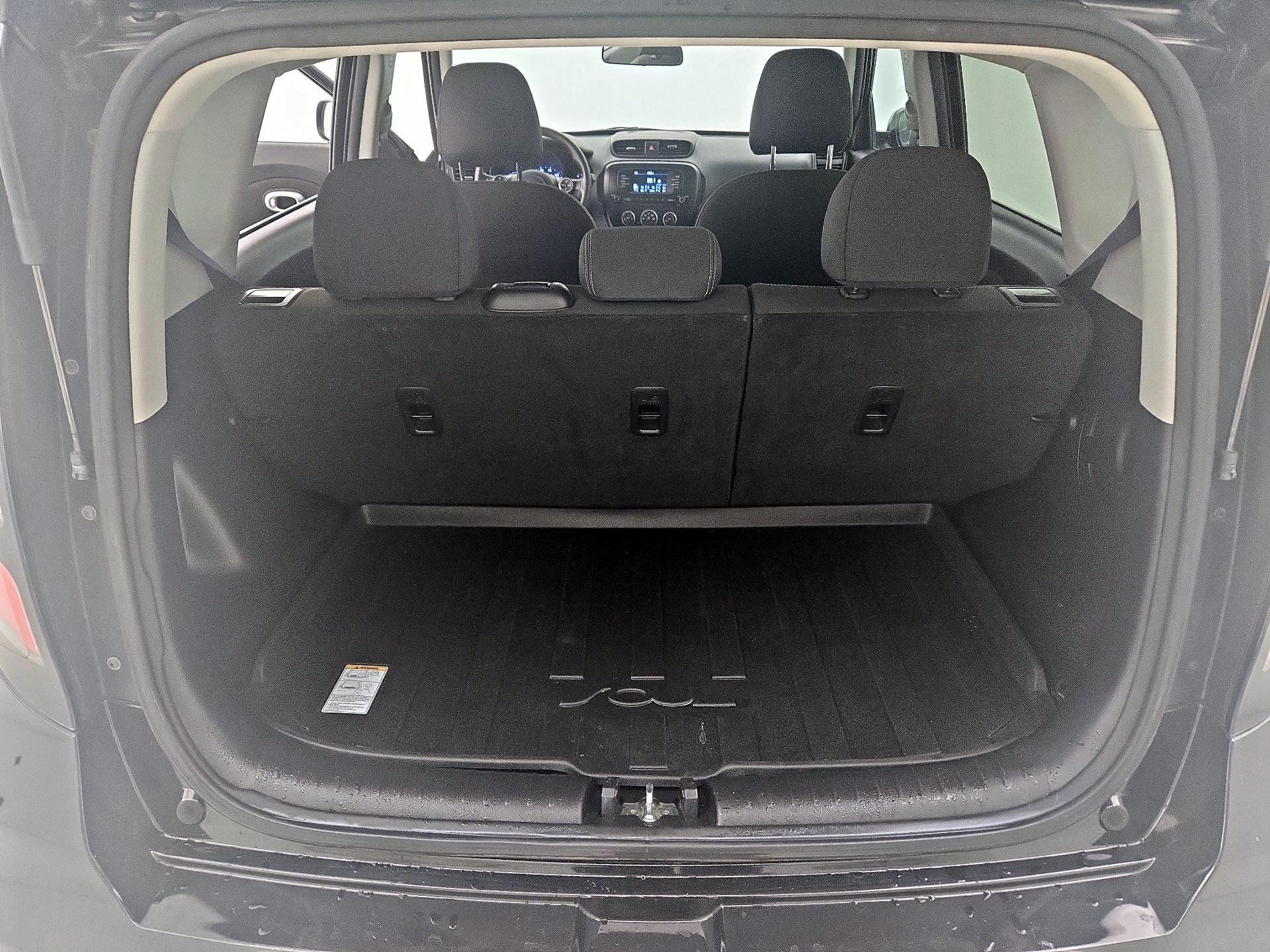 Thumbnail: 2018 Kia Soul - 19