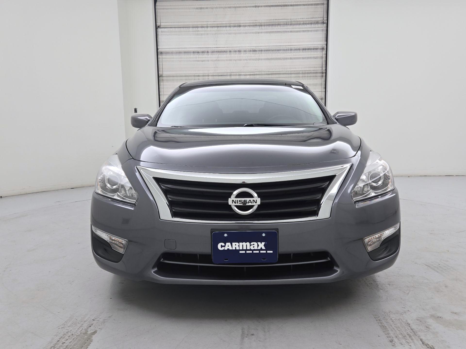 Thumbnail: 2015 Nissan Altima - 2