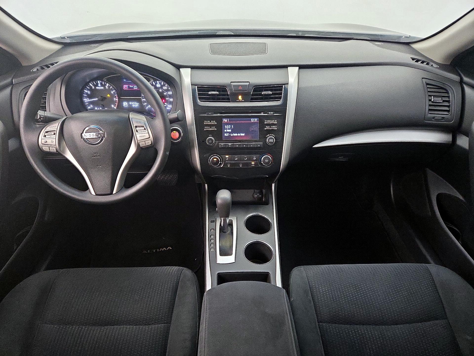 Thumbnail: 2015 Nissan Altima - 8