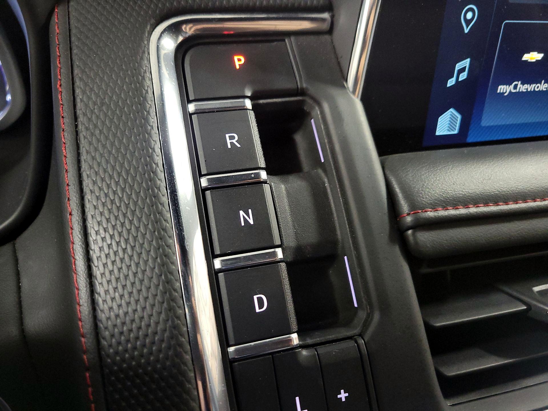 Thumbnail: 2023 Chevrolet Tahoe - 17