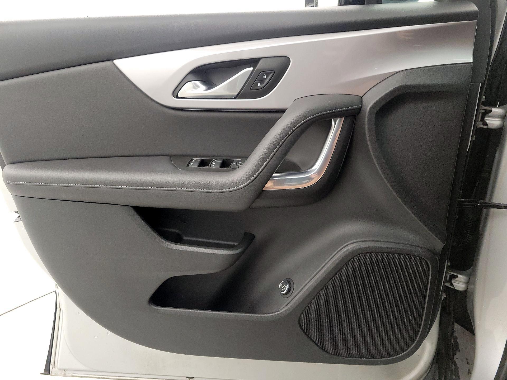 Thumbnail: 2022 Chevrolet Blazer - 12