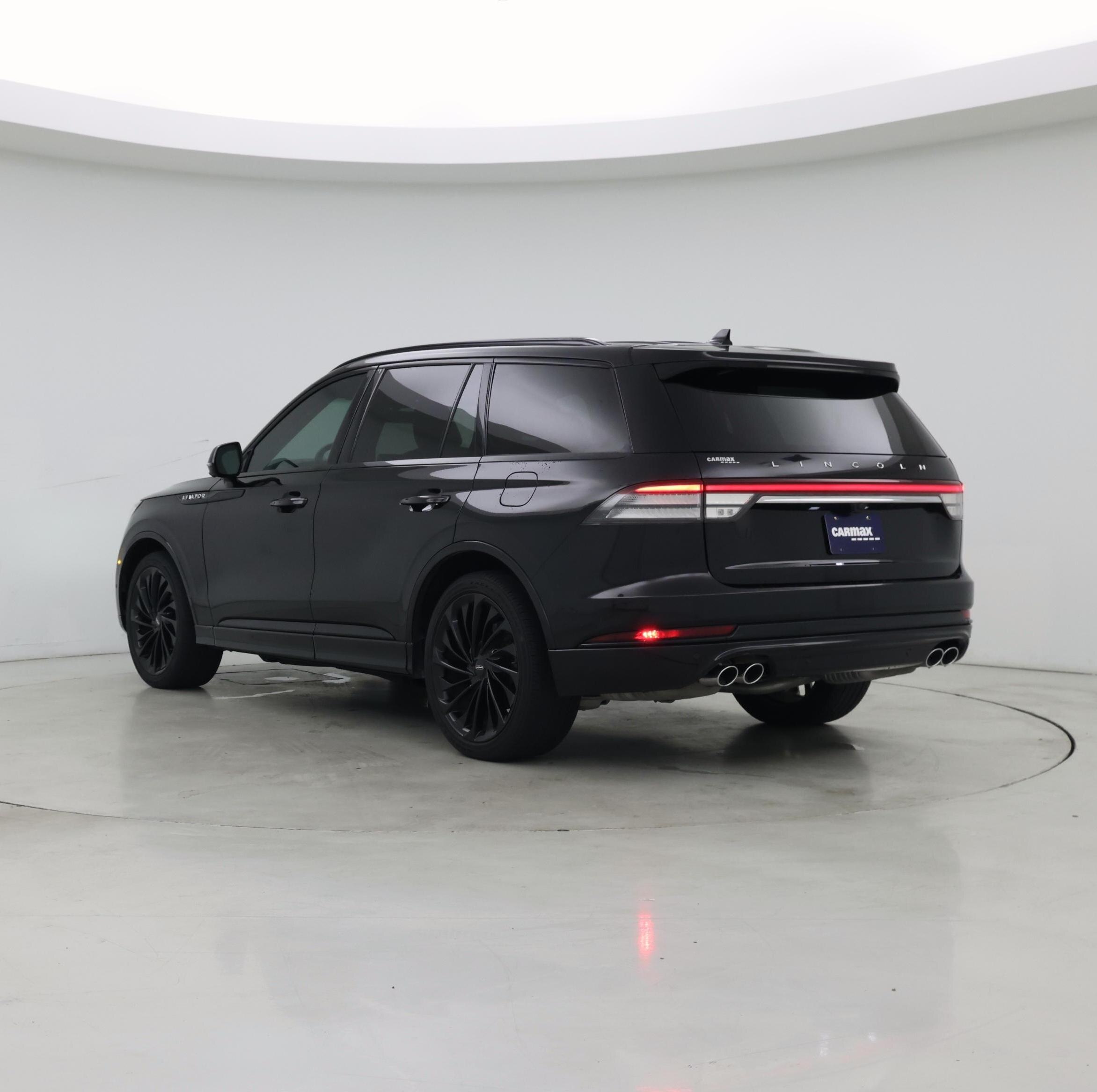 Thumbnail: 2023 Lincoln Aviator - 2